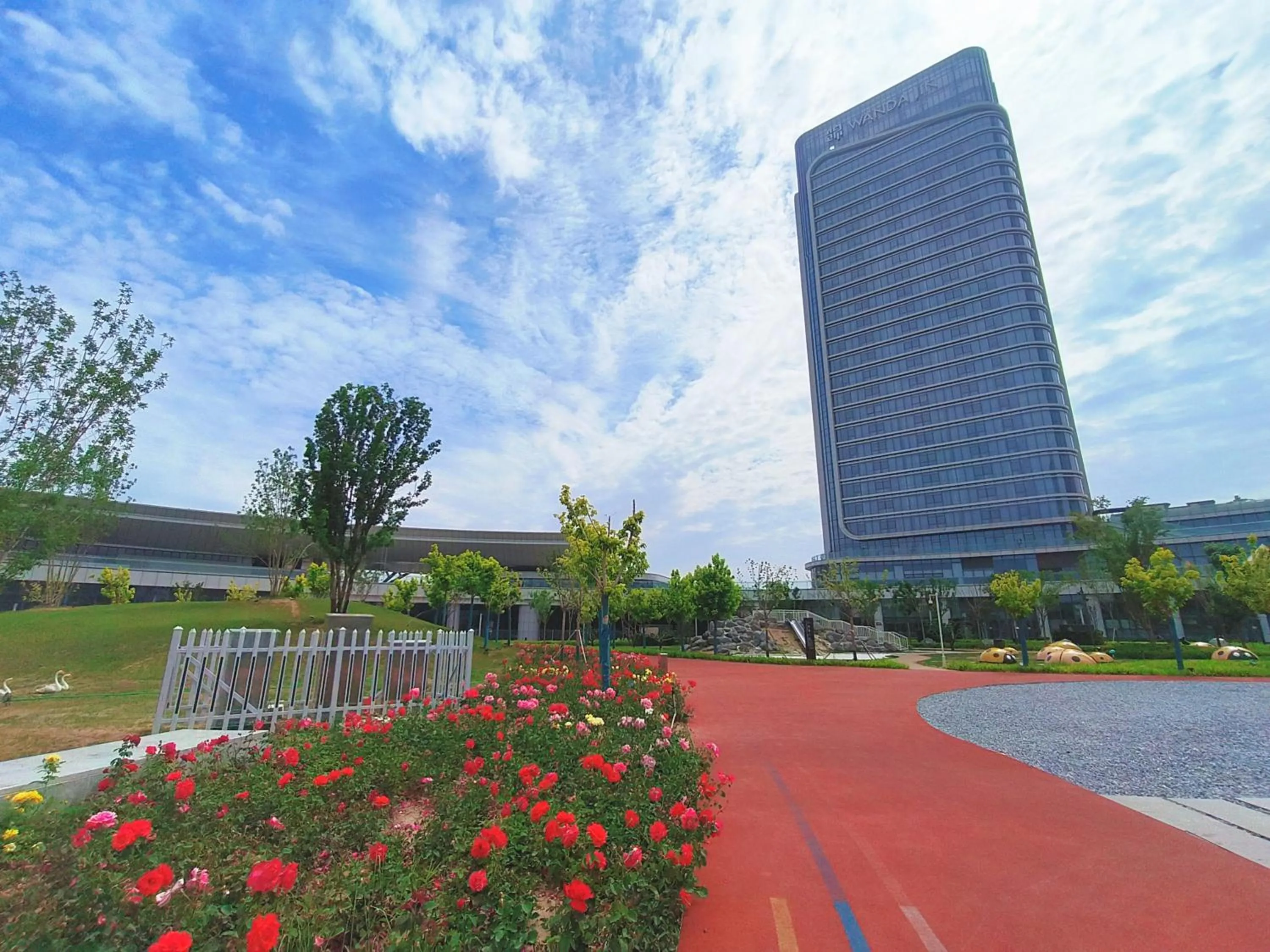 Garden in Wanda Jin Xiaohe Xincheng