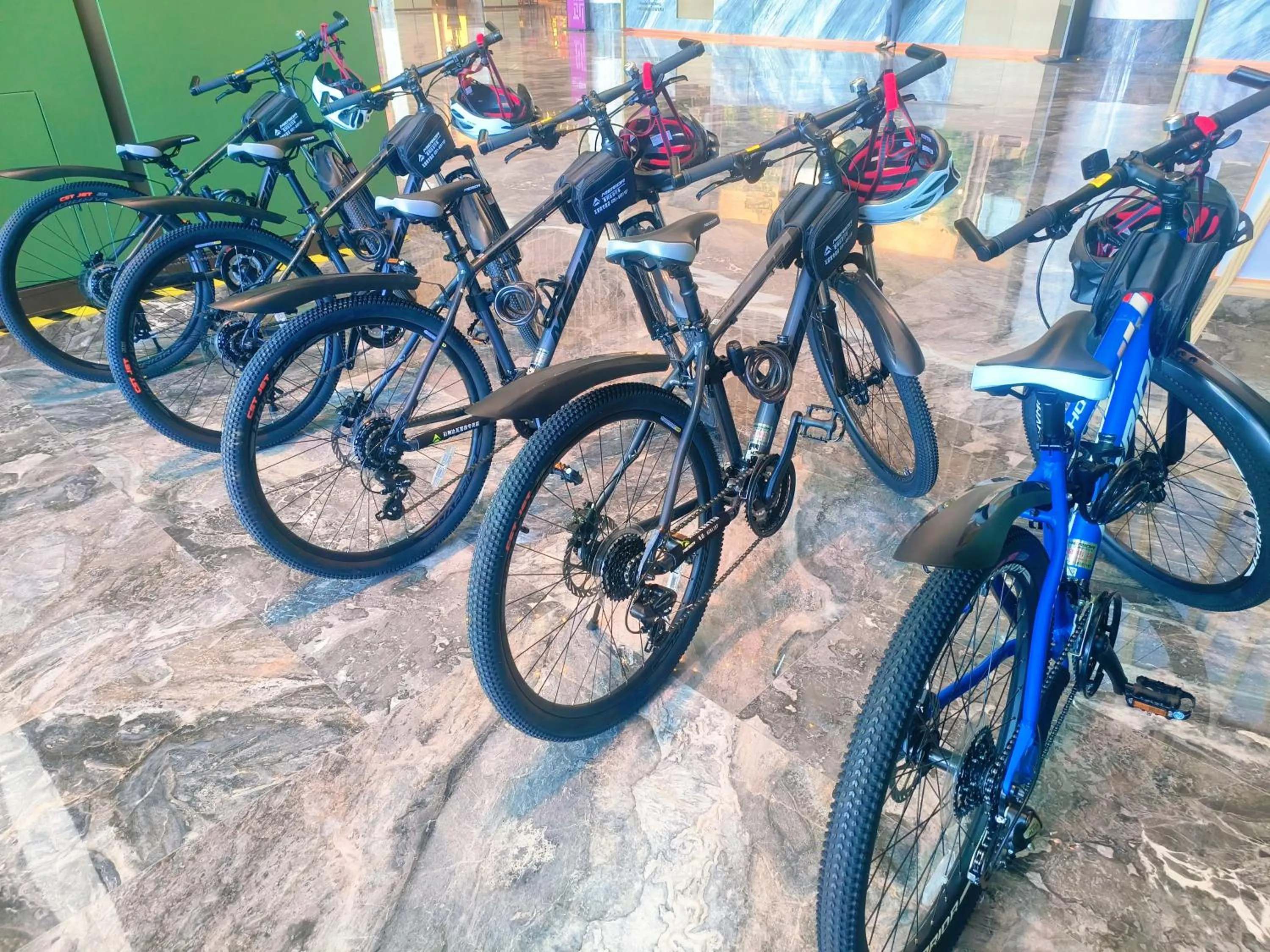 Cycling in Wanda Jin Xiaohe Xincheng