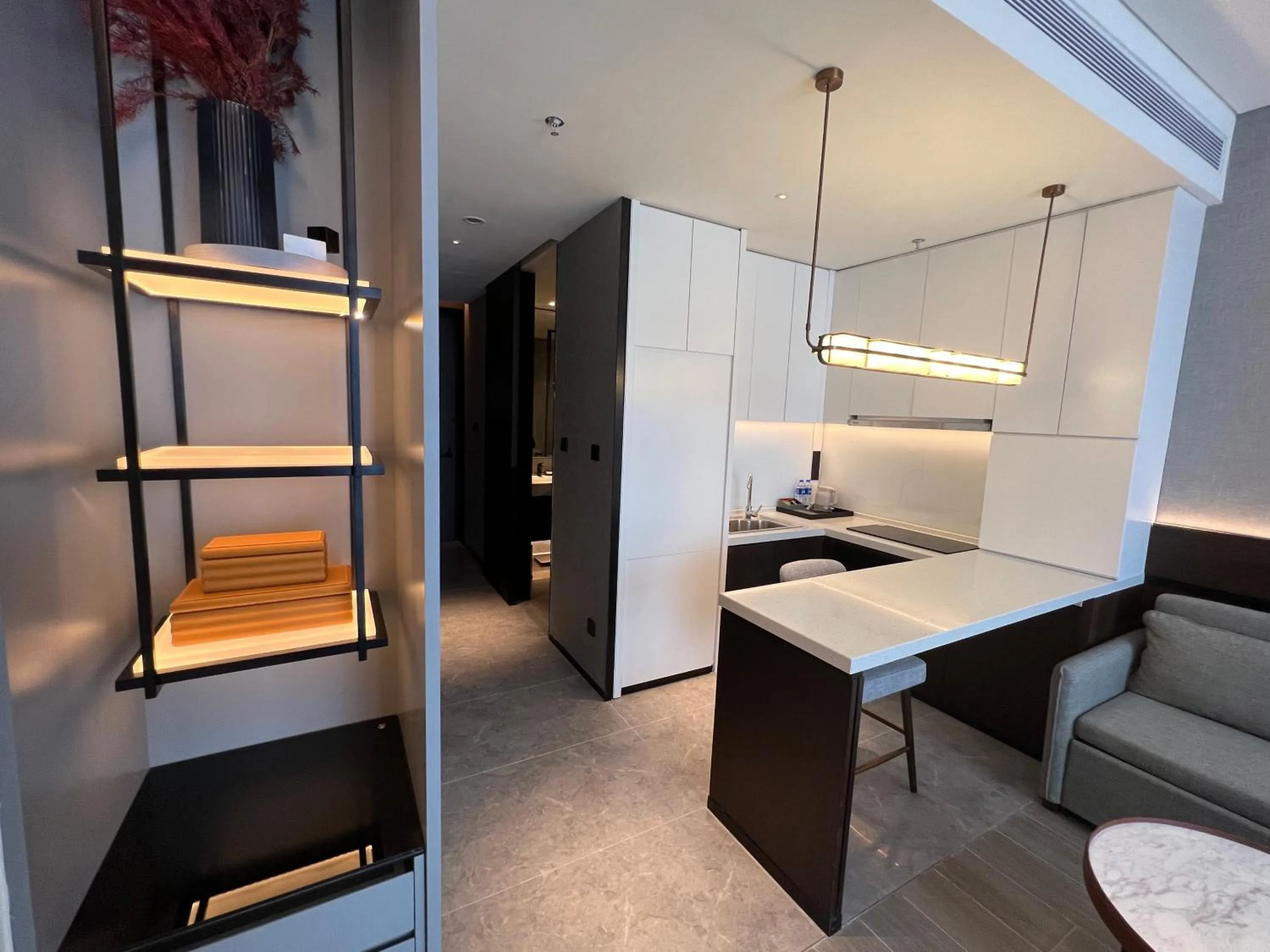 Kitchen or kitchenette, Bed in Wanda Jin Xiaohe Xincheng