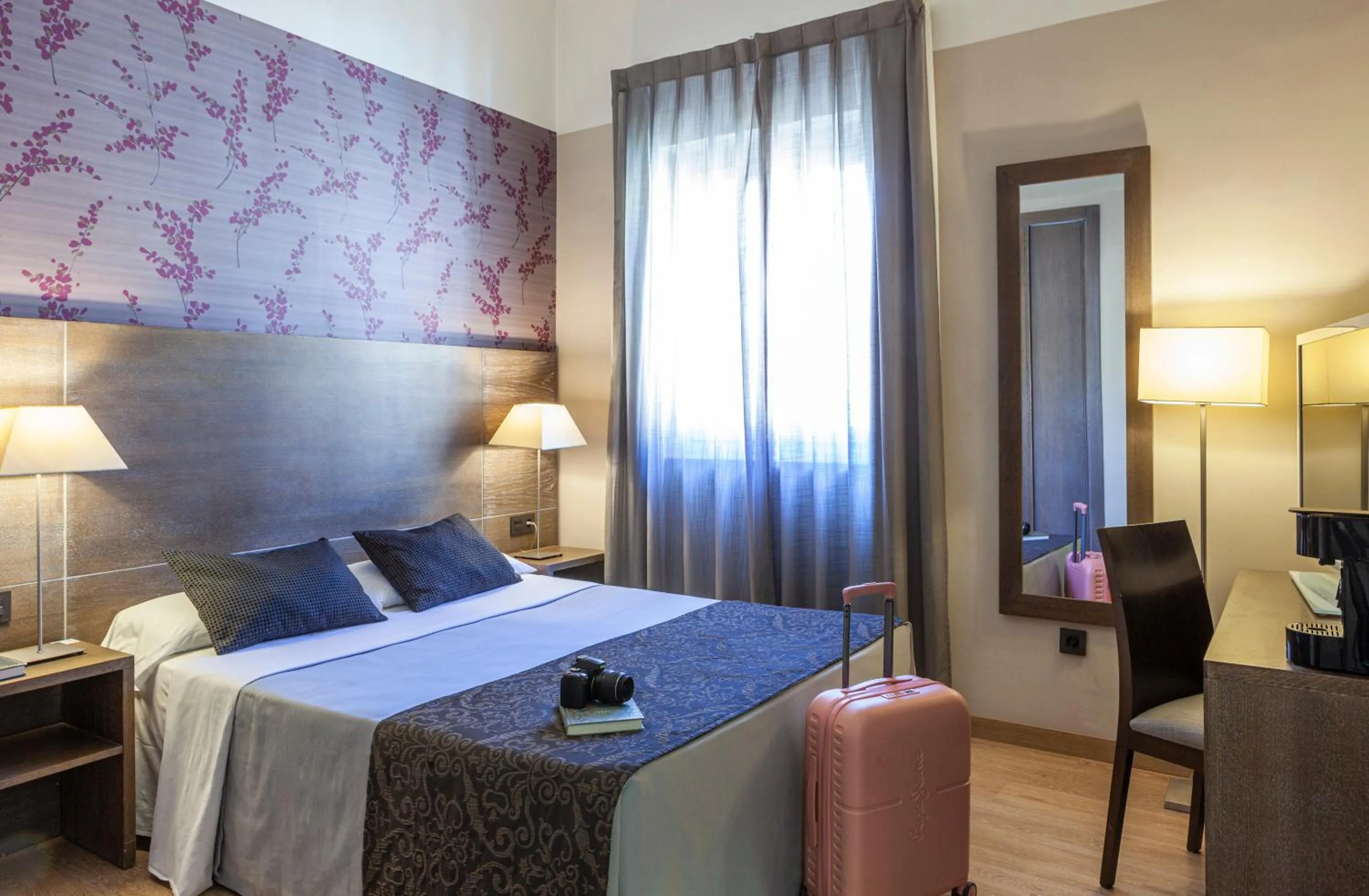 Photo of the whole room, Bed in Hotel Macià Monasterio de los Basilios