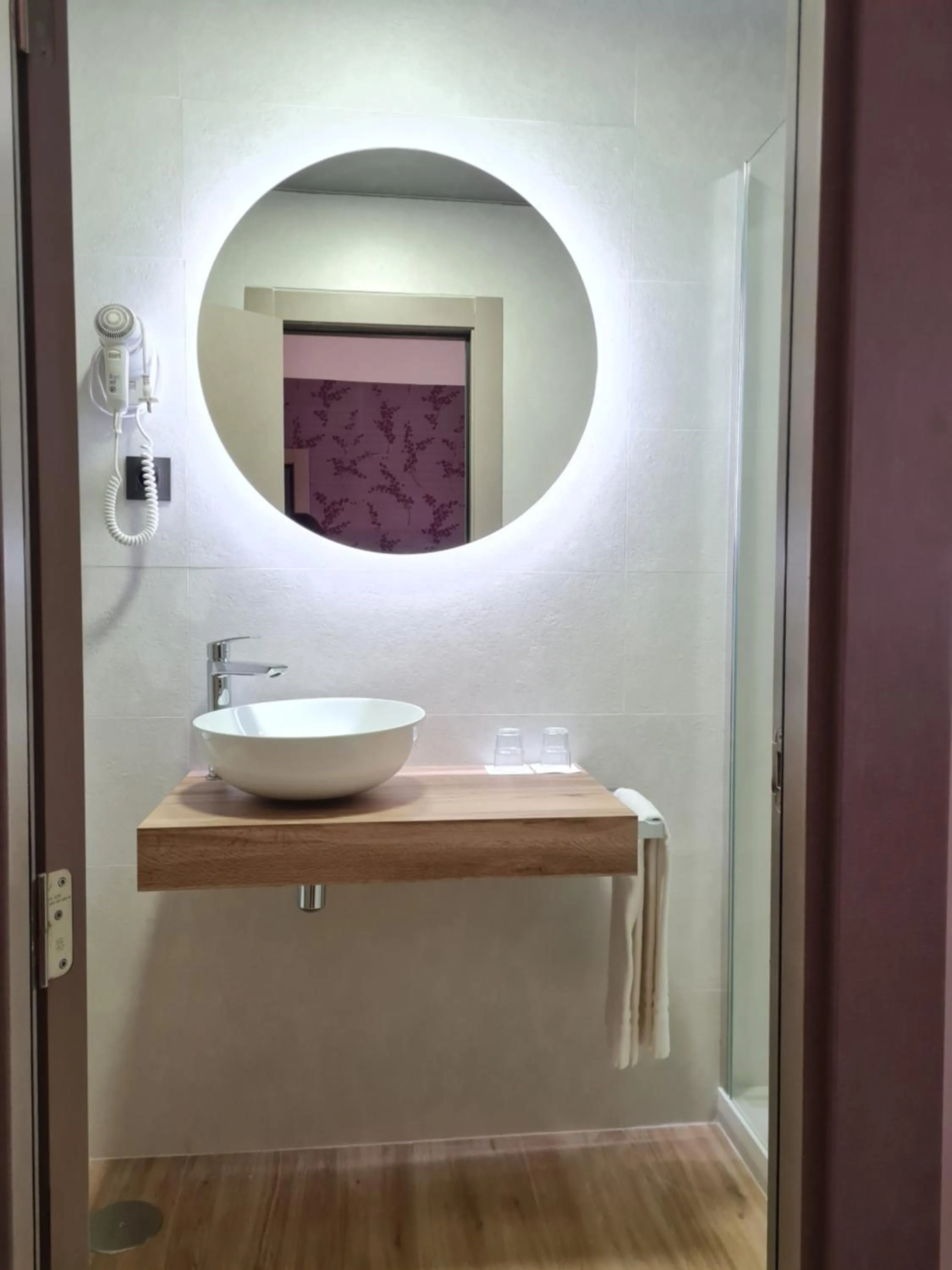 Bathroom in Hotel Macià Monasterio de los Basilios