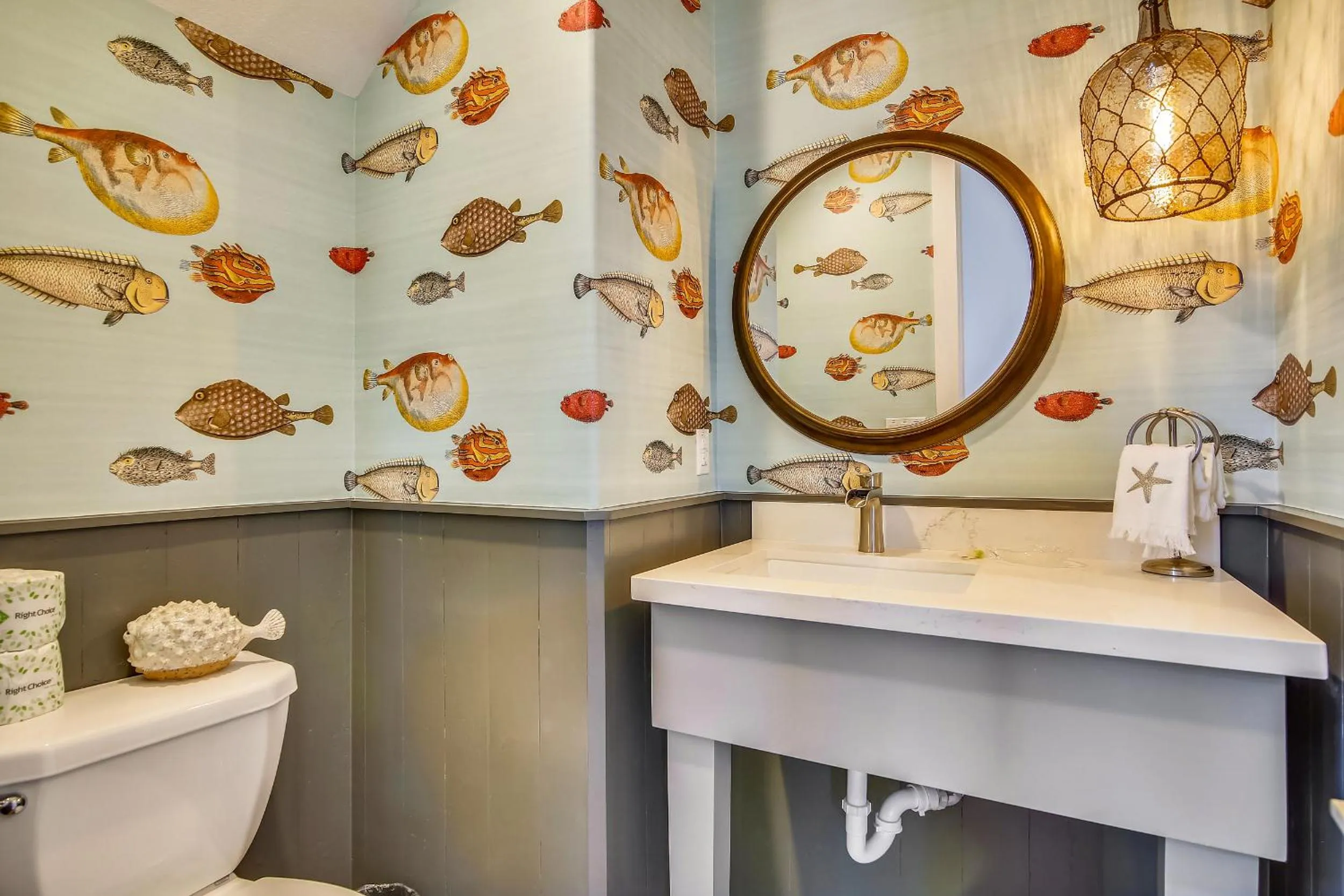 Property building in The Gulf Goddess