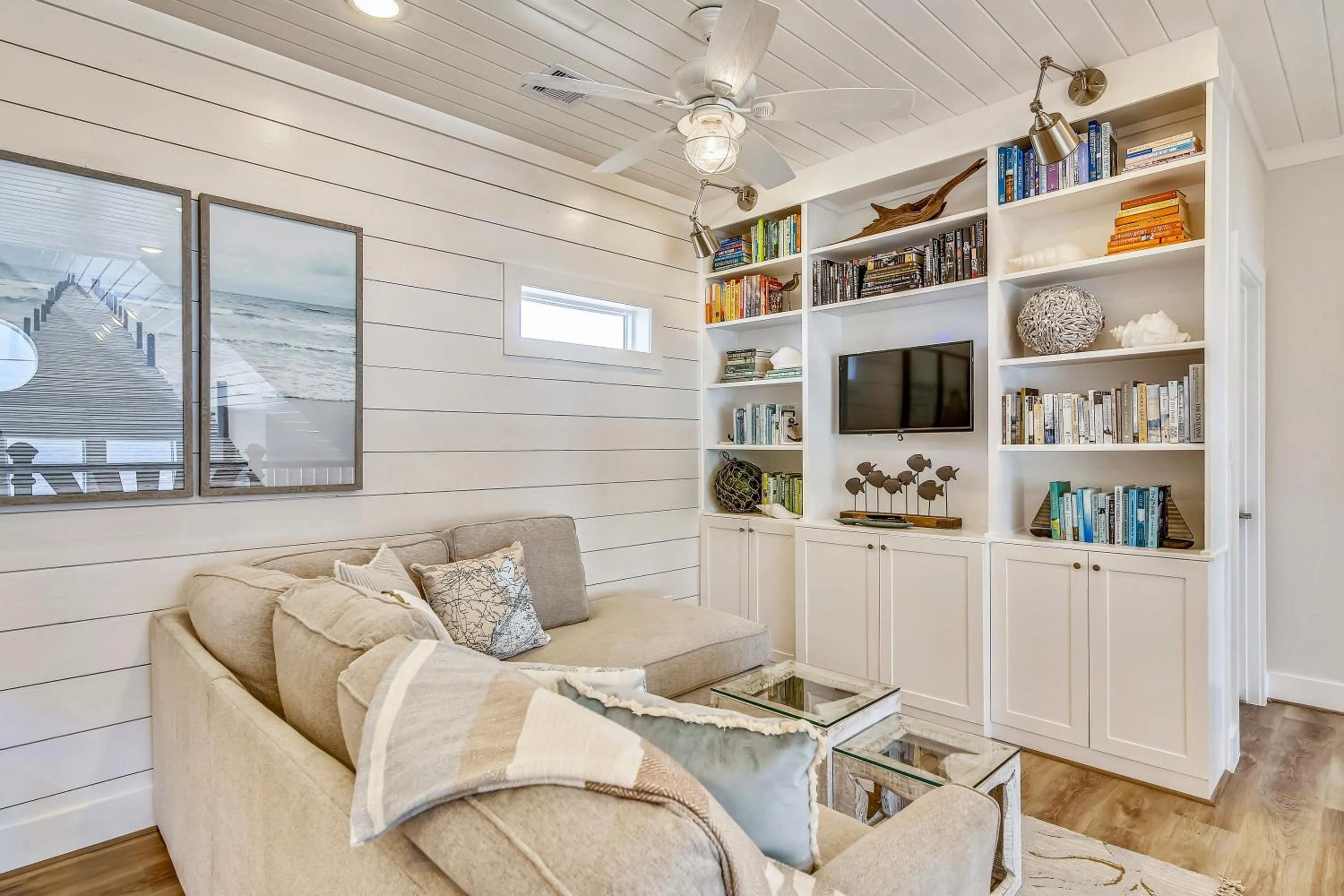 Property building in The Gulf Goddess