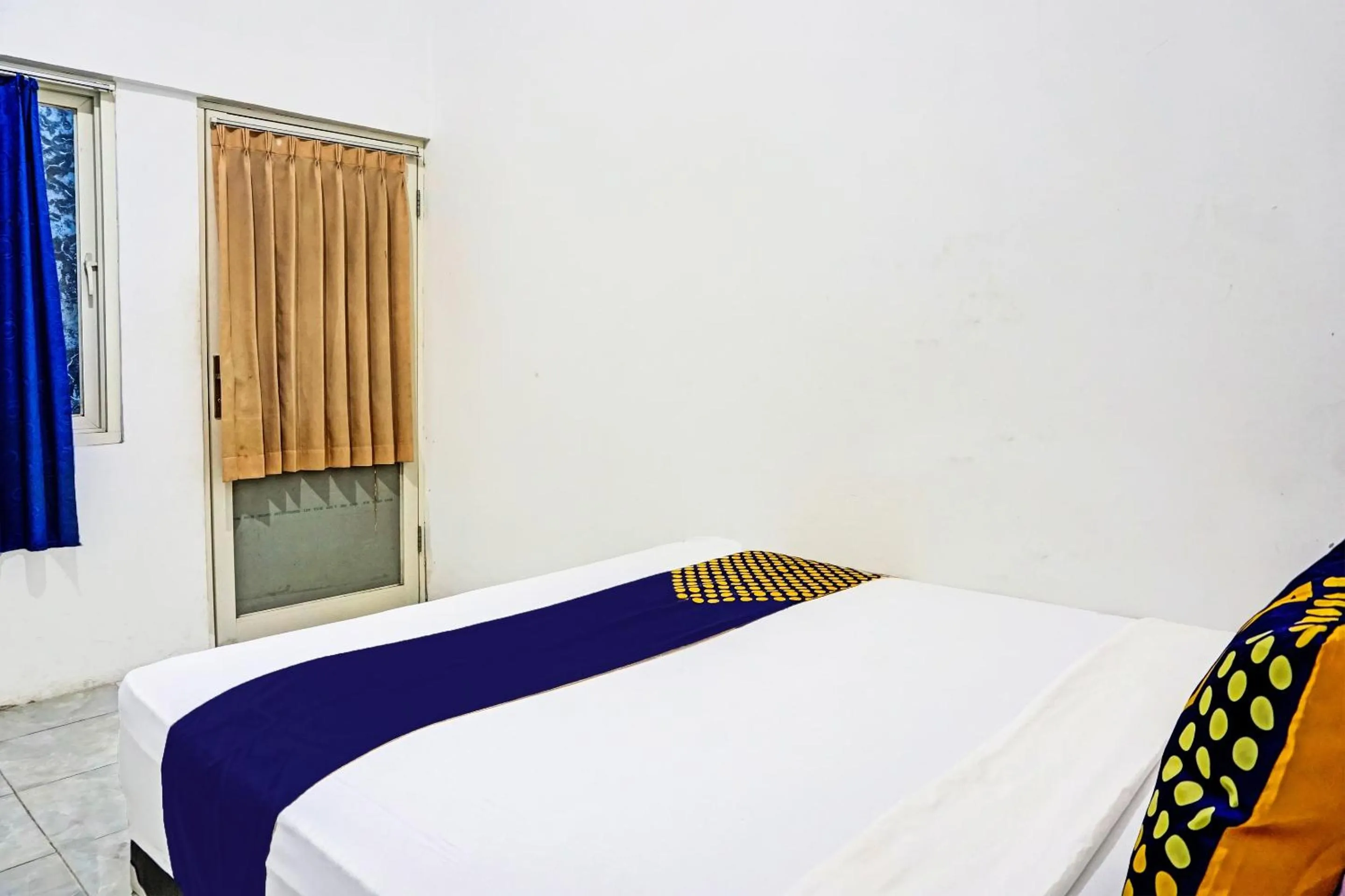 Bedroom, Bed in OYO Life 91718 Kost Damai Syariah