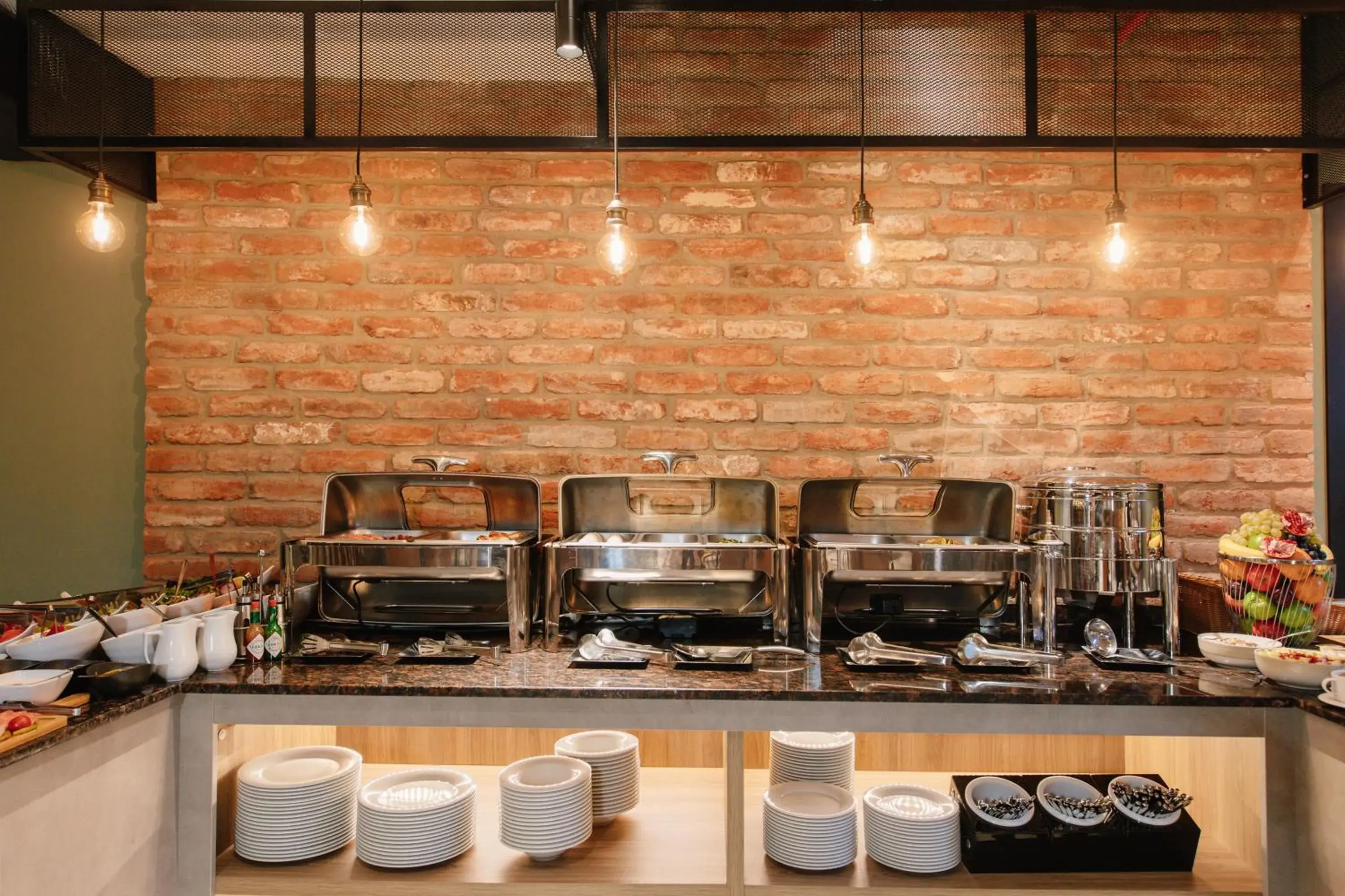 Food and drinks in Hotel 21 Food and drinks in Hotel 21