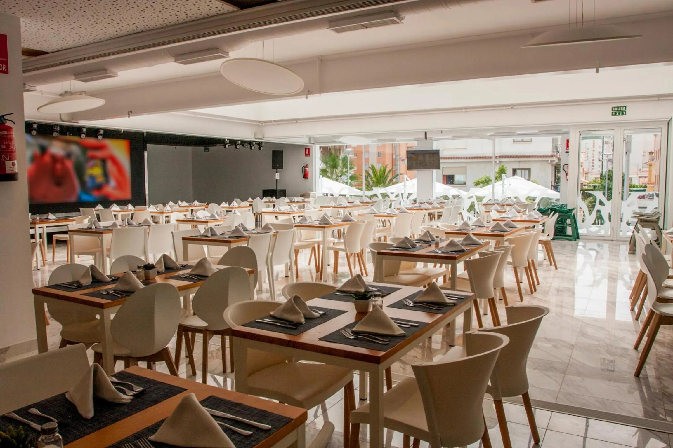 Restaurant/places to eat in Villa Luz Design & Art Hotel