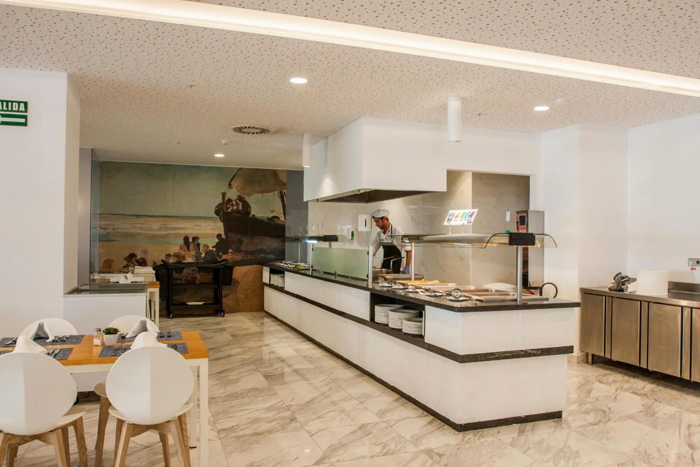 Restaurant/places to eat in Villa Luz Design & Art Hotel