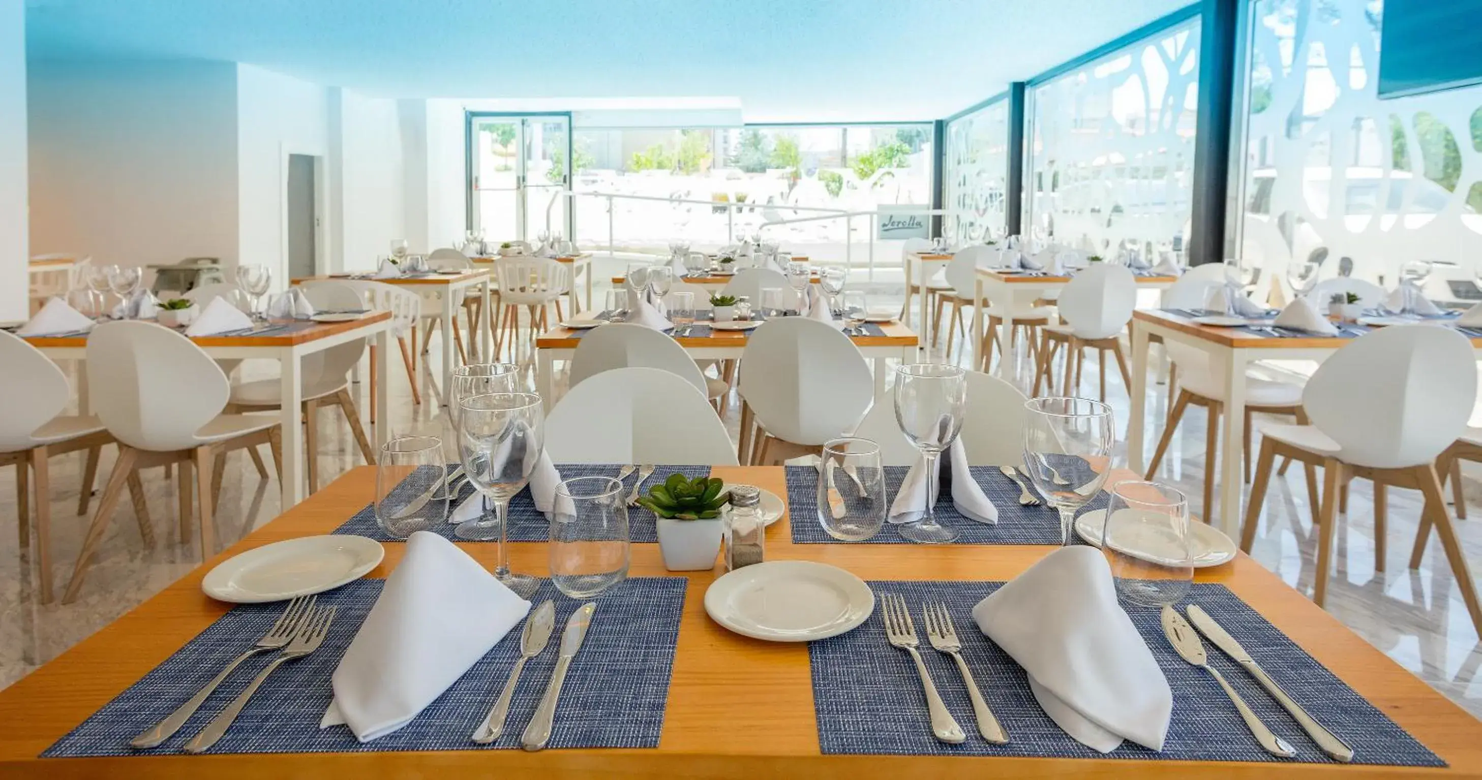 Restaurant/places to eat in Villa Luz Design & Art Hotel Restaurant/places to eat in Villa Luz Design & Art Hotel