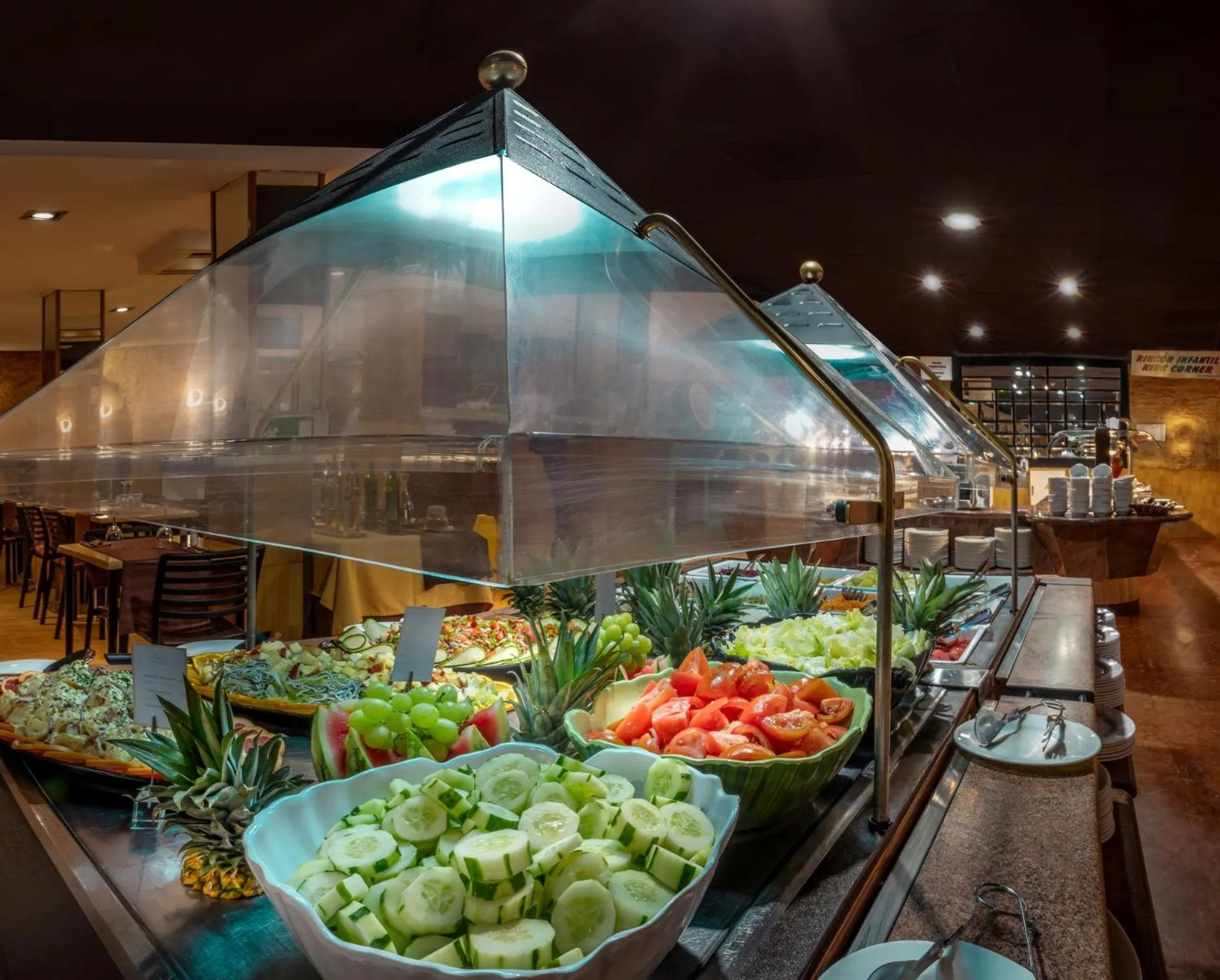 Restaurant/places to eat in Magic Aqua Rock Gardens