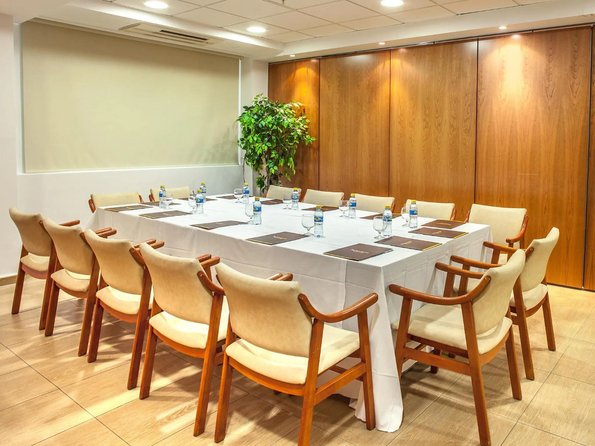 Business facilities in Magic Aqua Rock Gardens