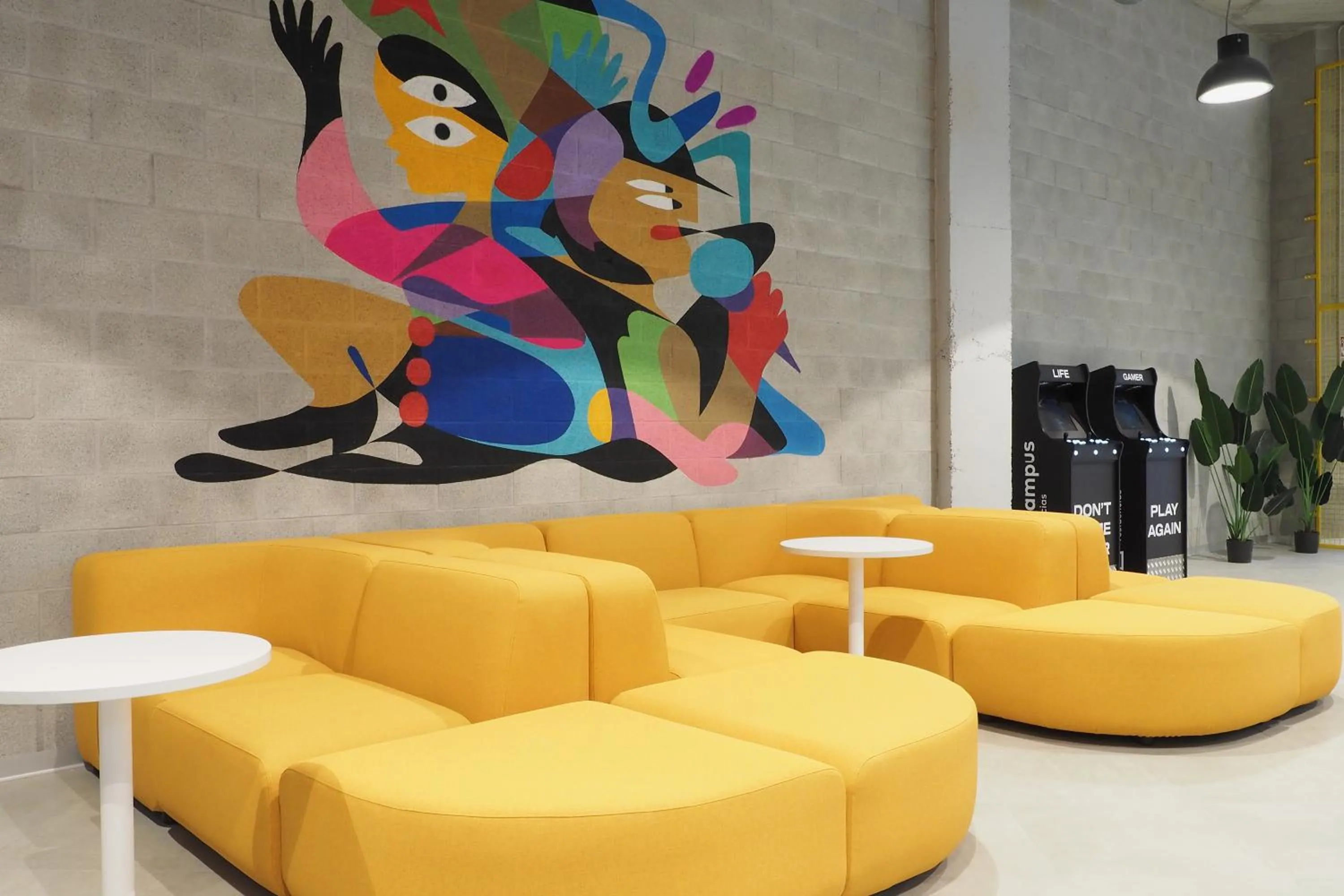 Communal lounge/ TV room in Micampus San Mamés Students Residence