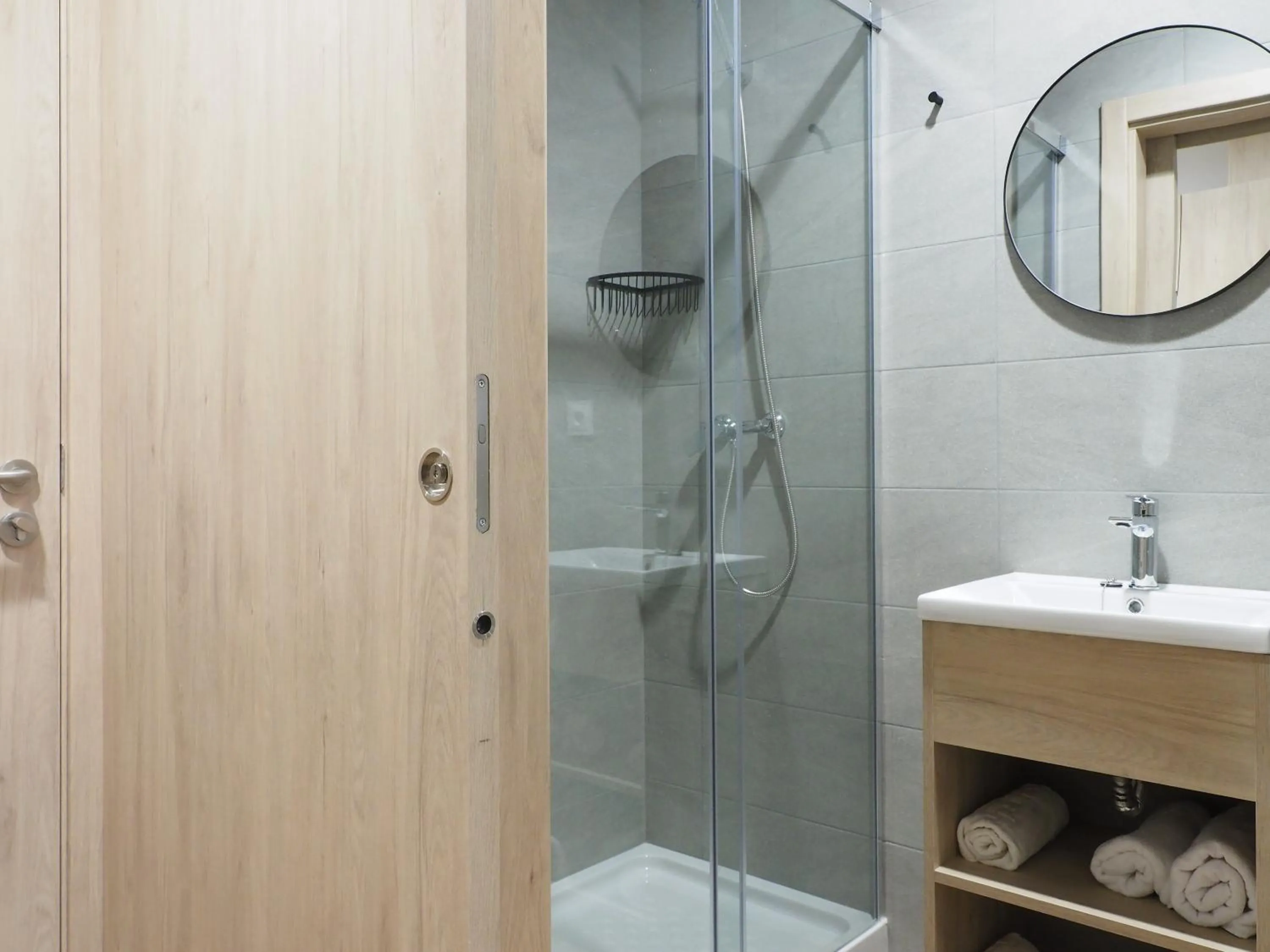 Shower in Micampus San Mamés Students Residence
