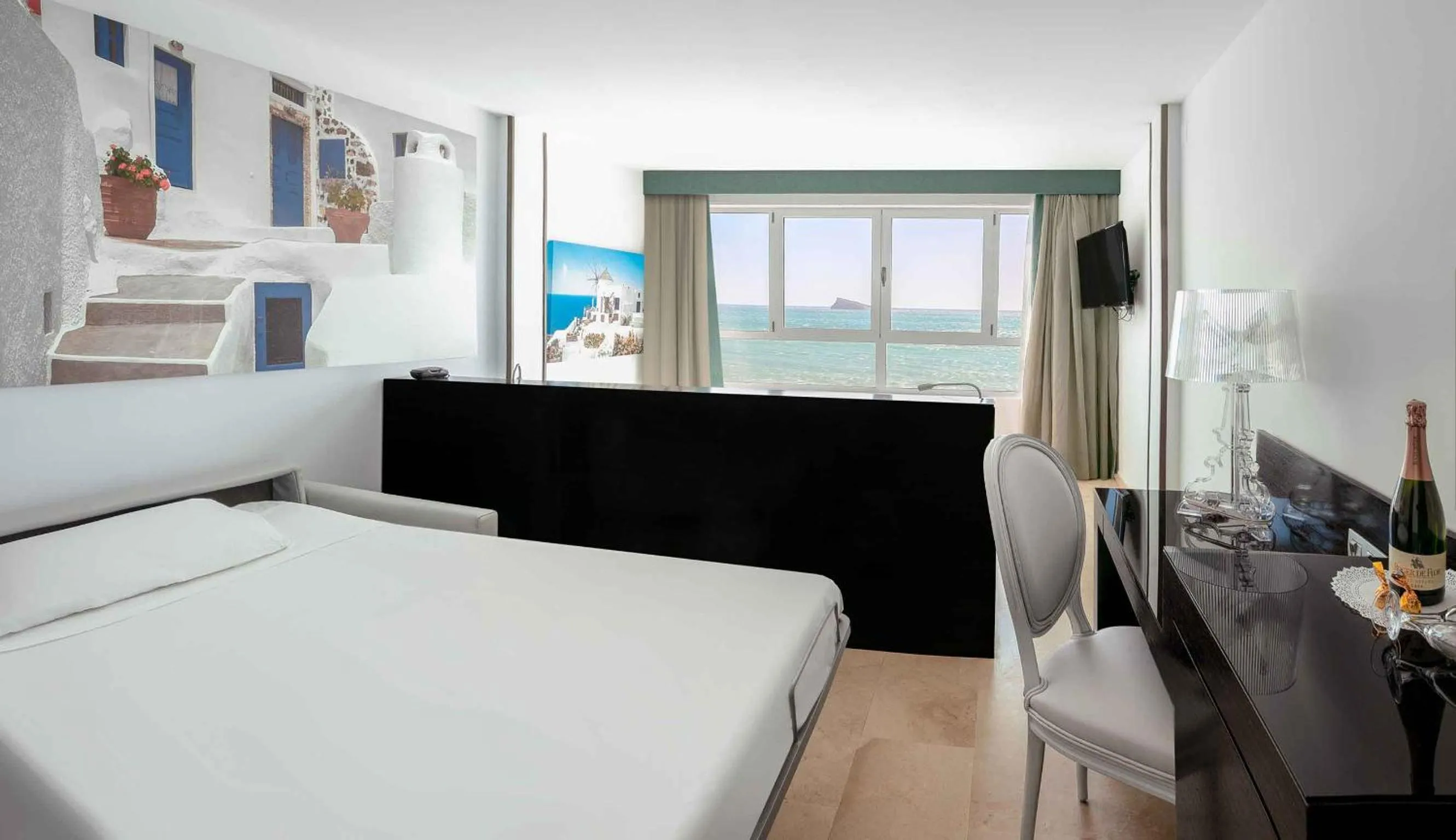 Bed in Hotel Villa del Mar