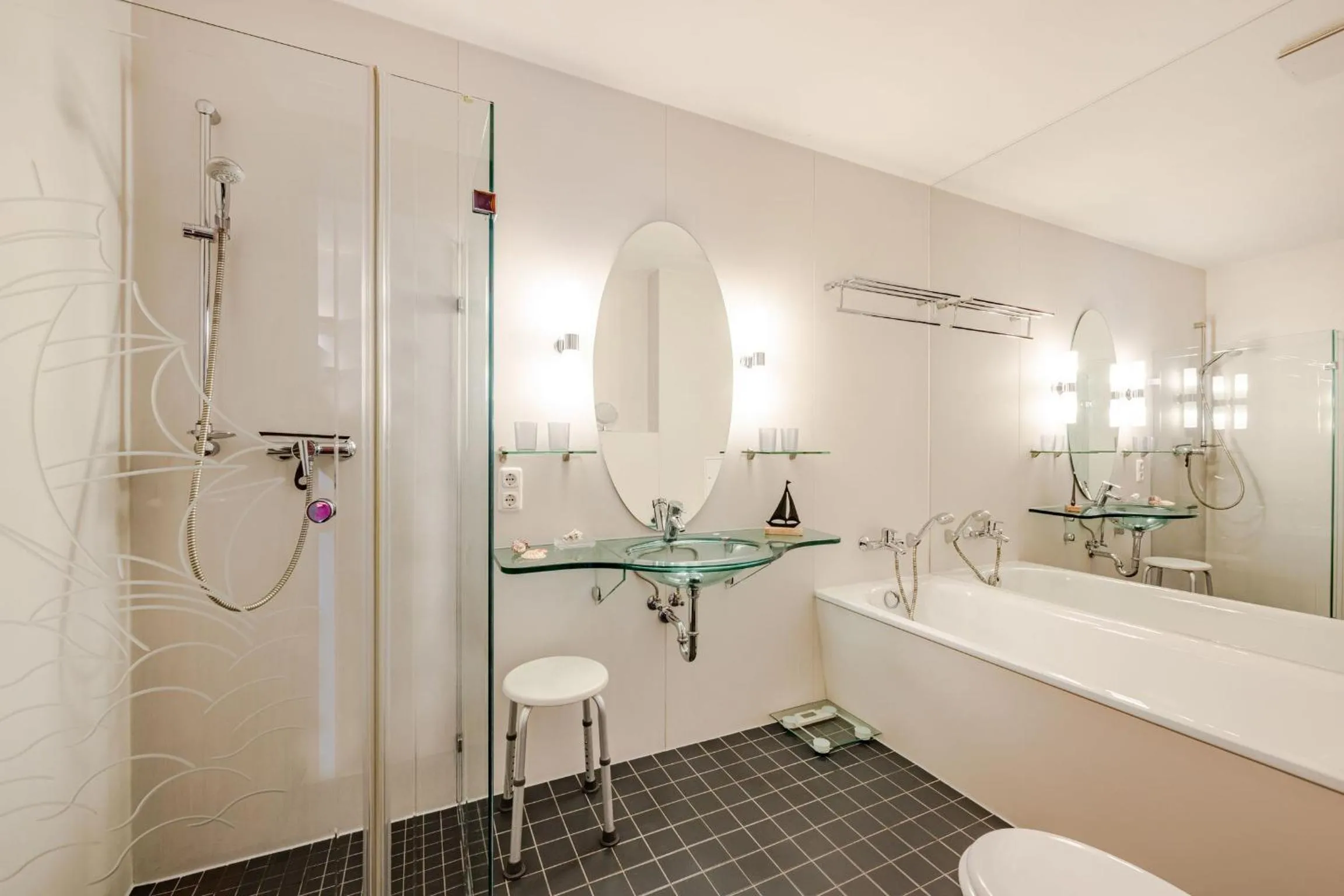 Shower in Villa Medici 10 a