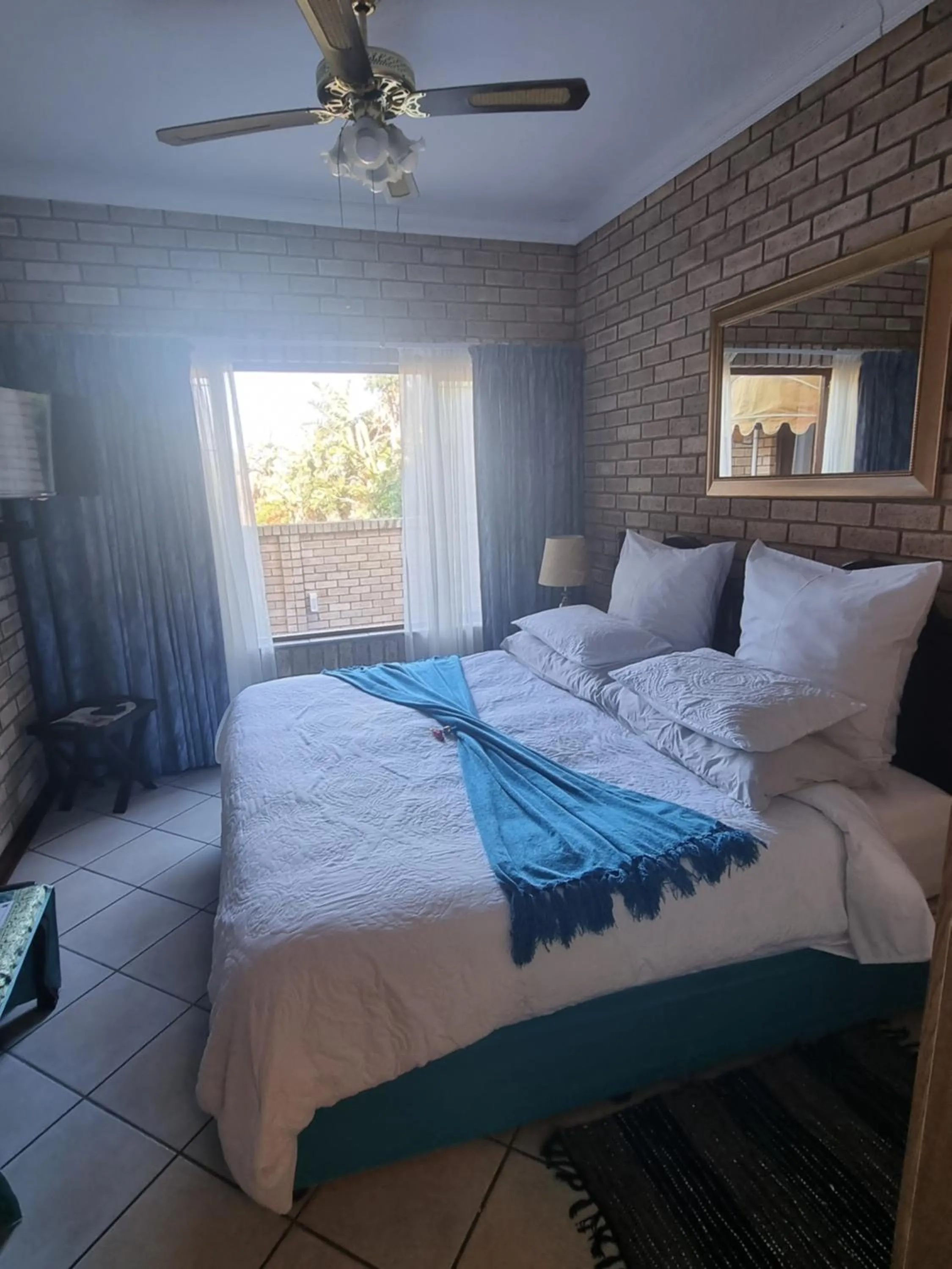 Photo of the whole room, Bed in Villa Majestic for Exclusive Accommodation