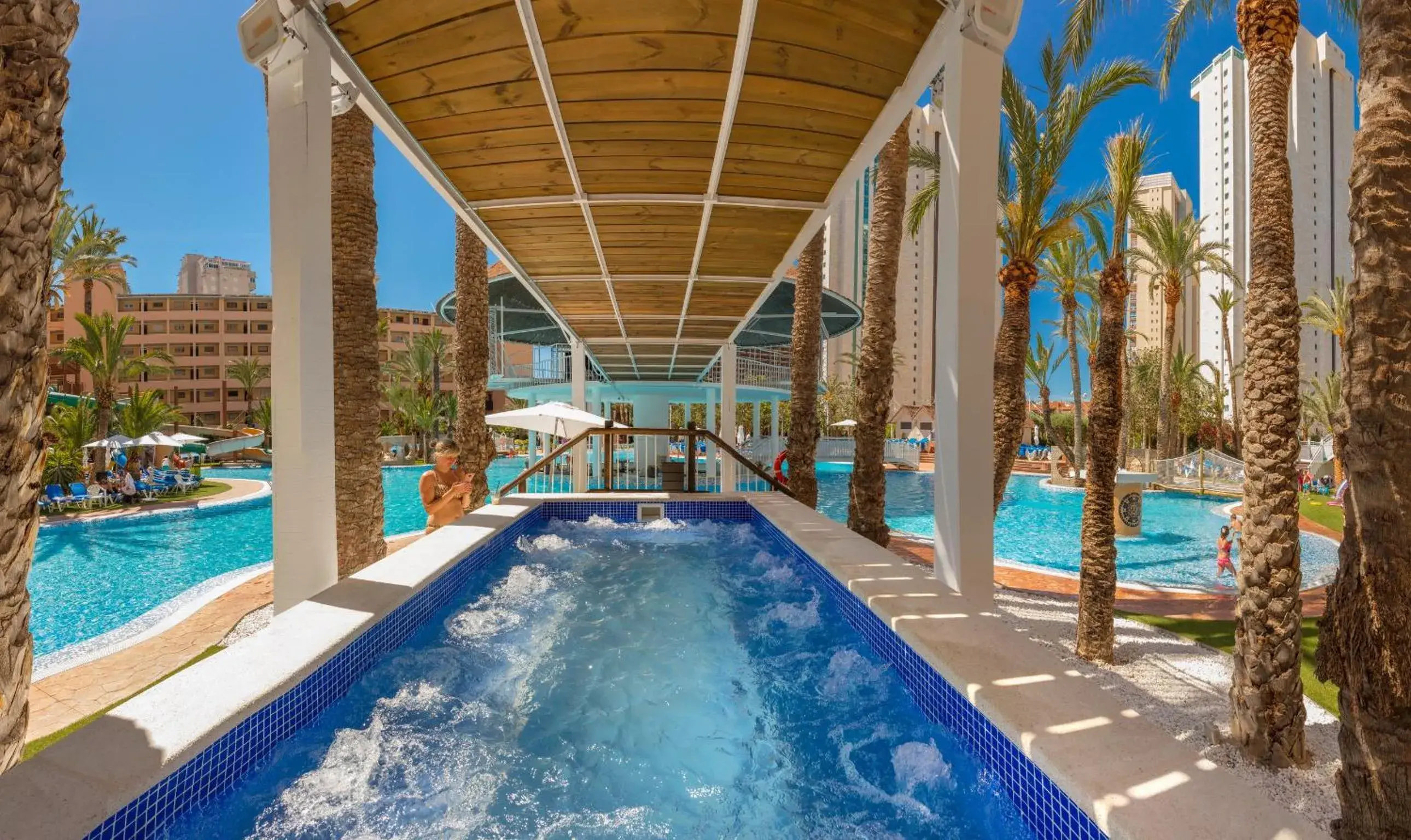 Swimming pool in Magic Tropical Splash Swimming pool in Magic Tropical Splash