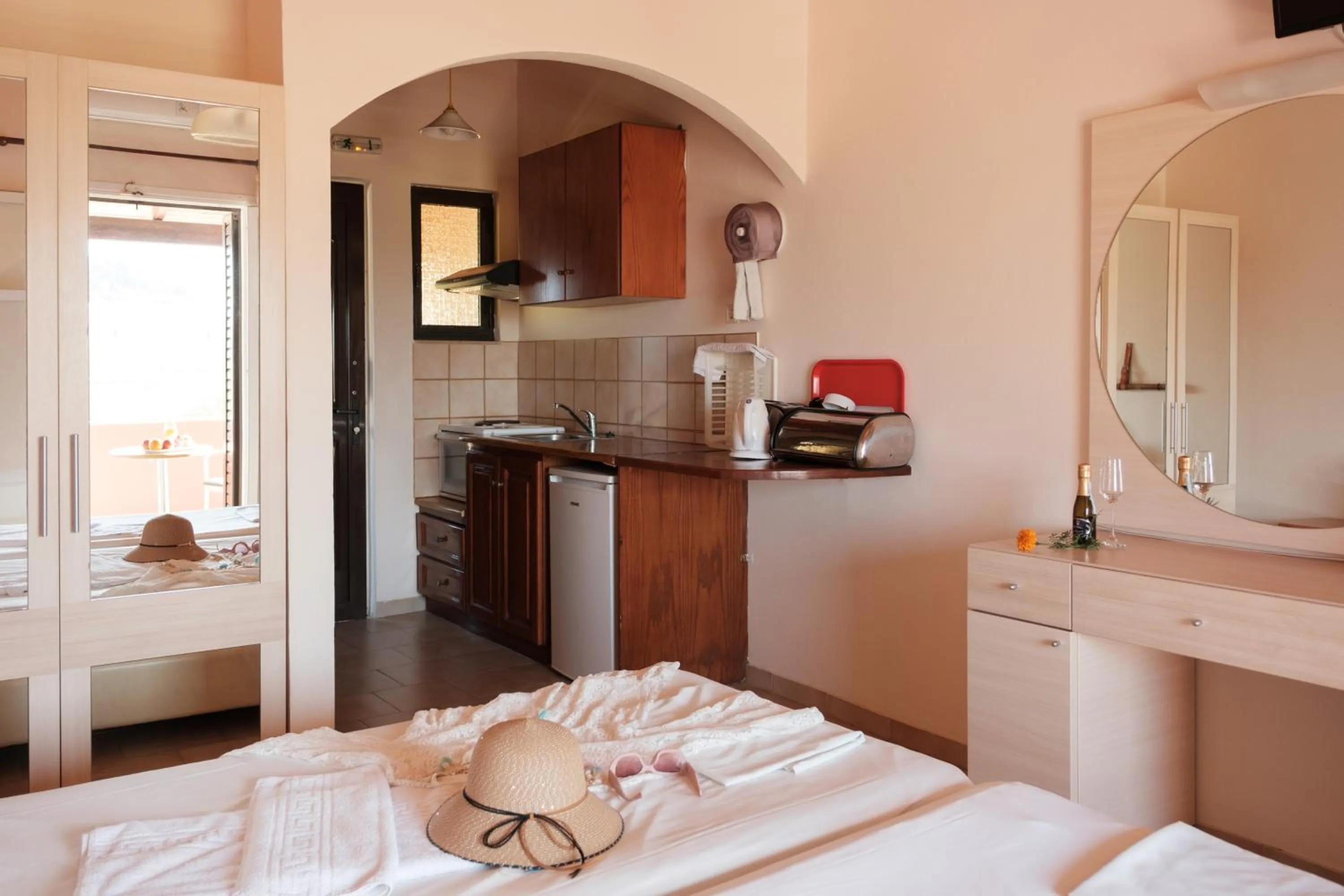 Kitchen or kitchenette, Bed in Canal D' Amour by Estia