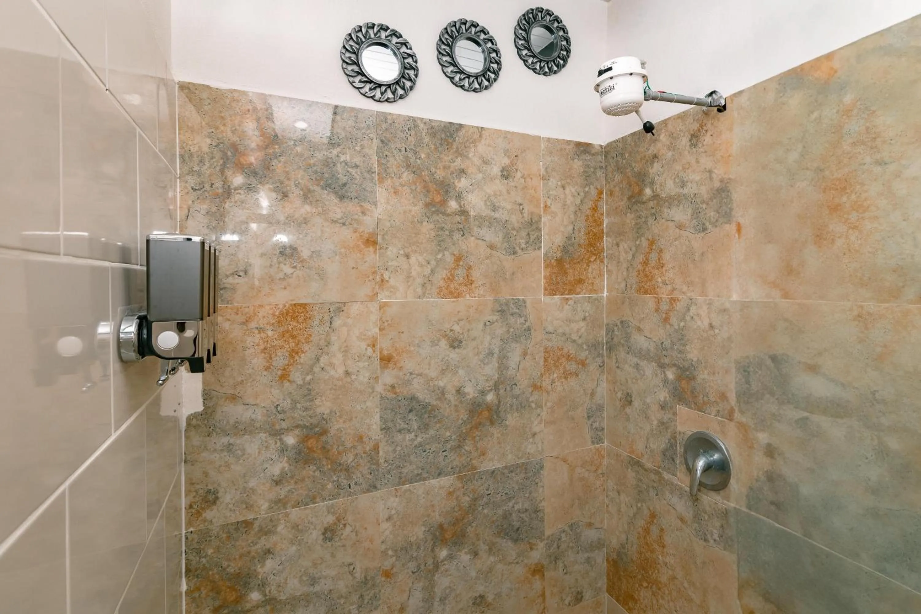 Shower in Vista del Pacifico Boutique Hotel