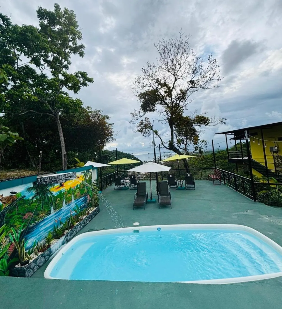 Swimming pool in Vista del Pacifico Boutique Hotel