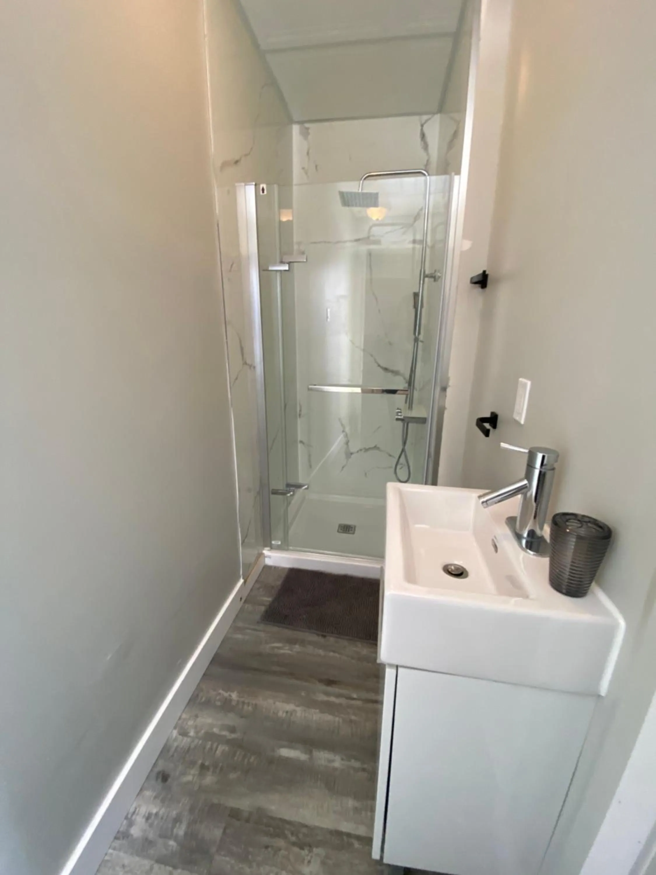 Bathroom in Le Convivial