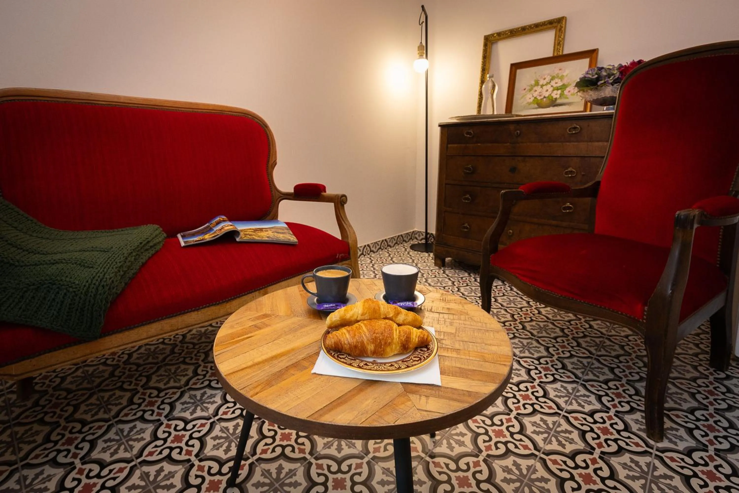 Seating area in SalutBB Chambre d'hote