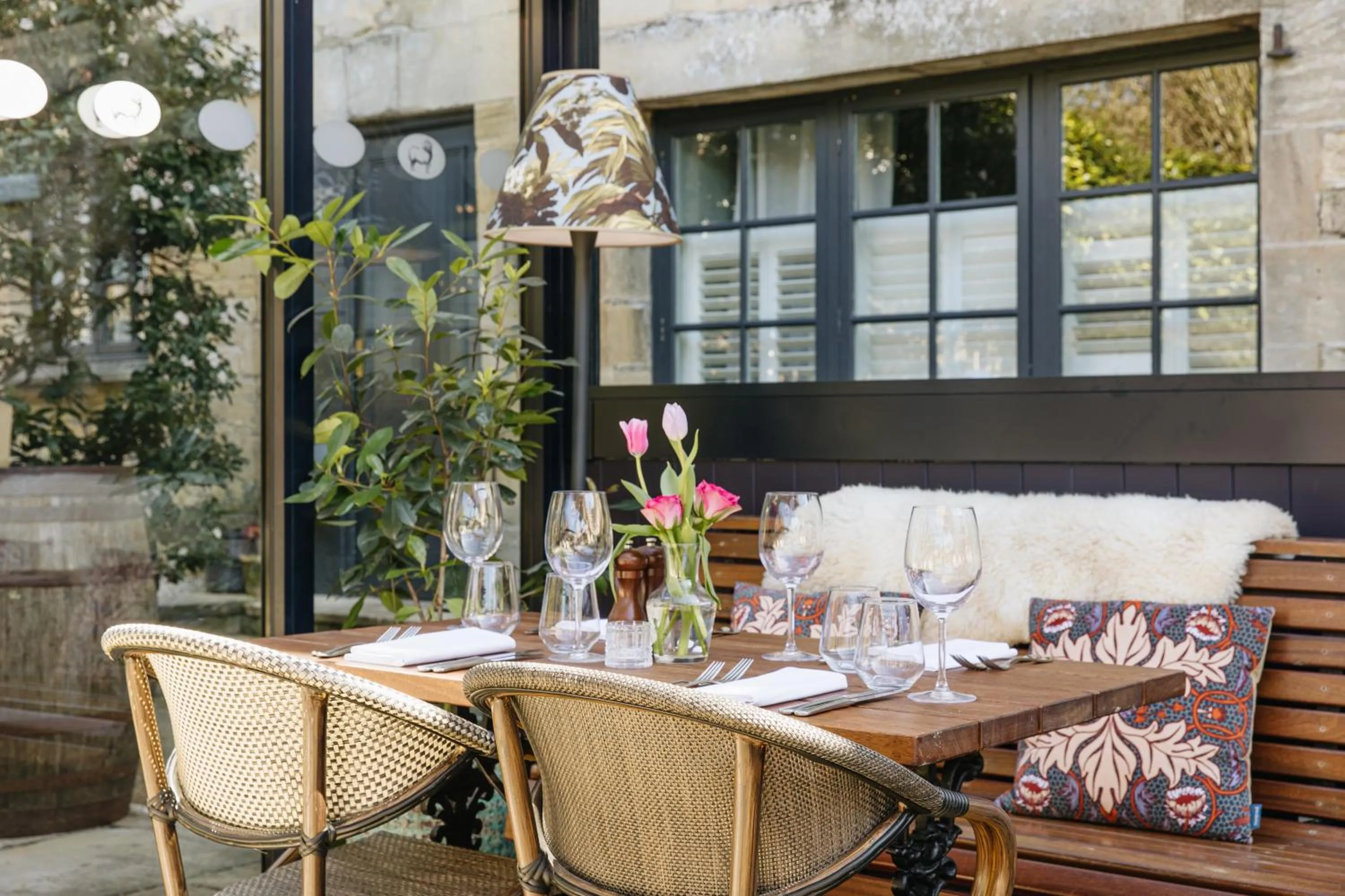 Restaurant/places to eat in The Wheatsheaf Inn