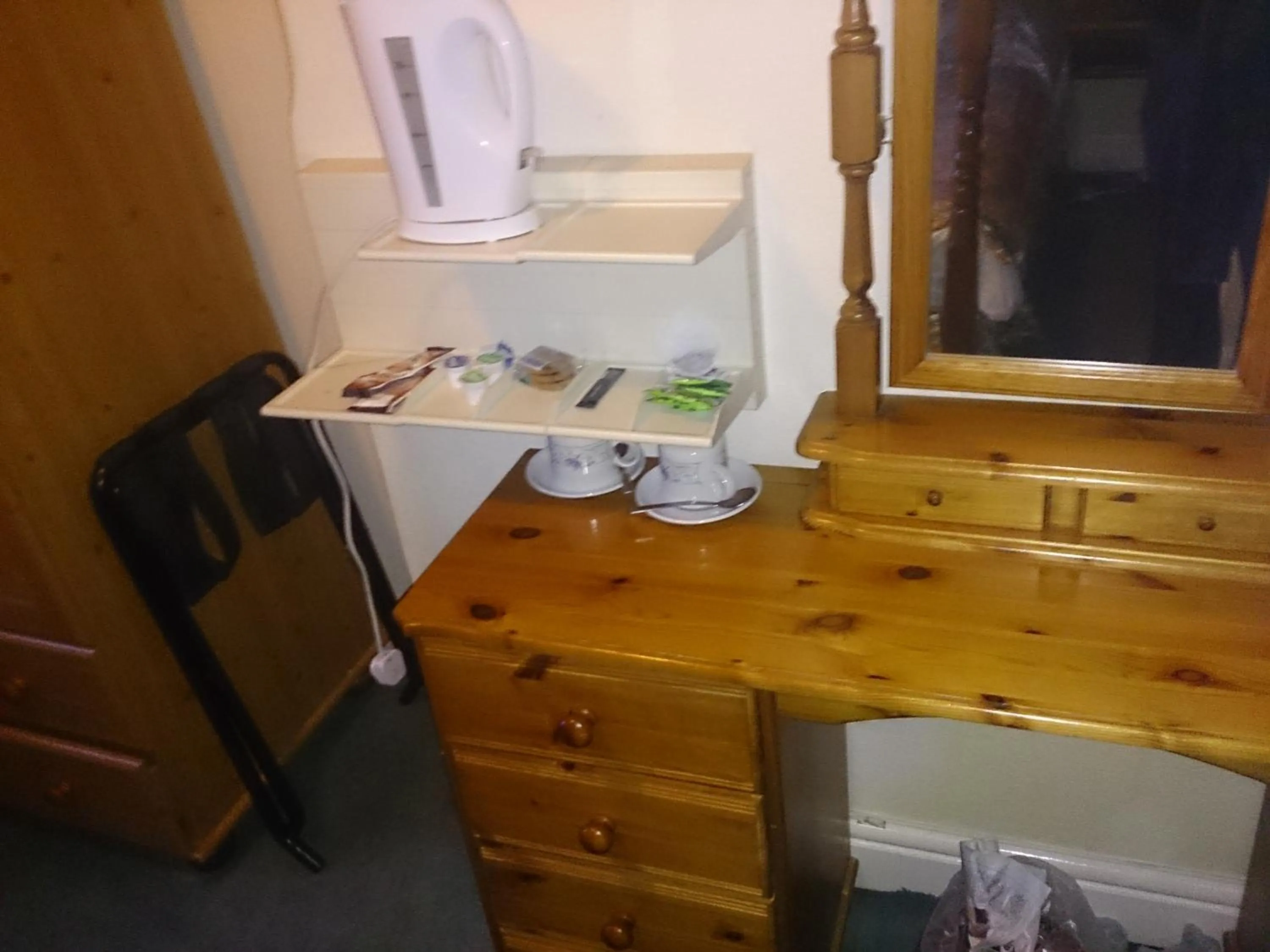 Coffee/tea facilities in OYO Rose & Crown Hotel