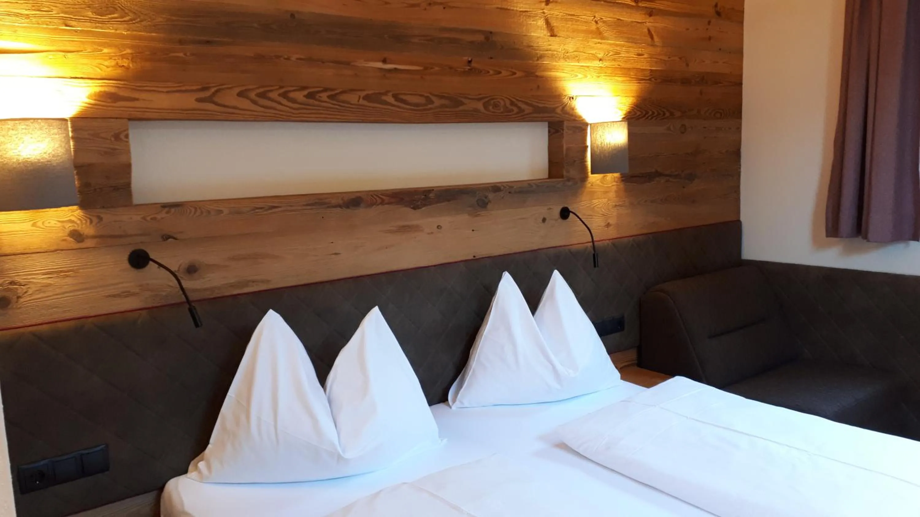 Bedroom, Bed in Hotel Starjet