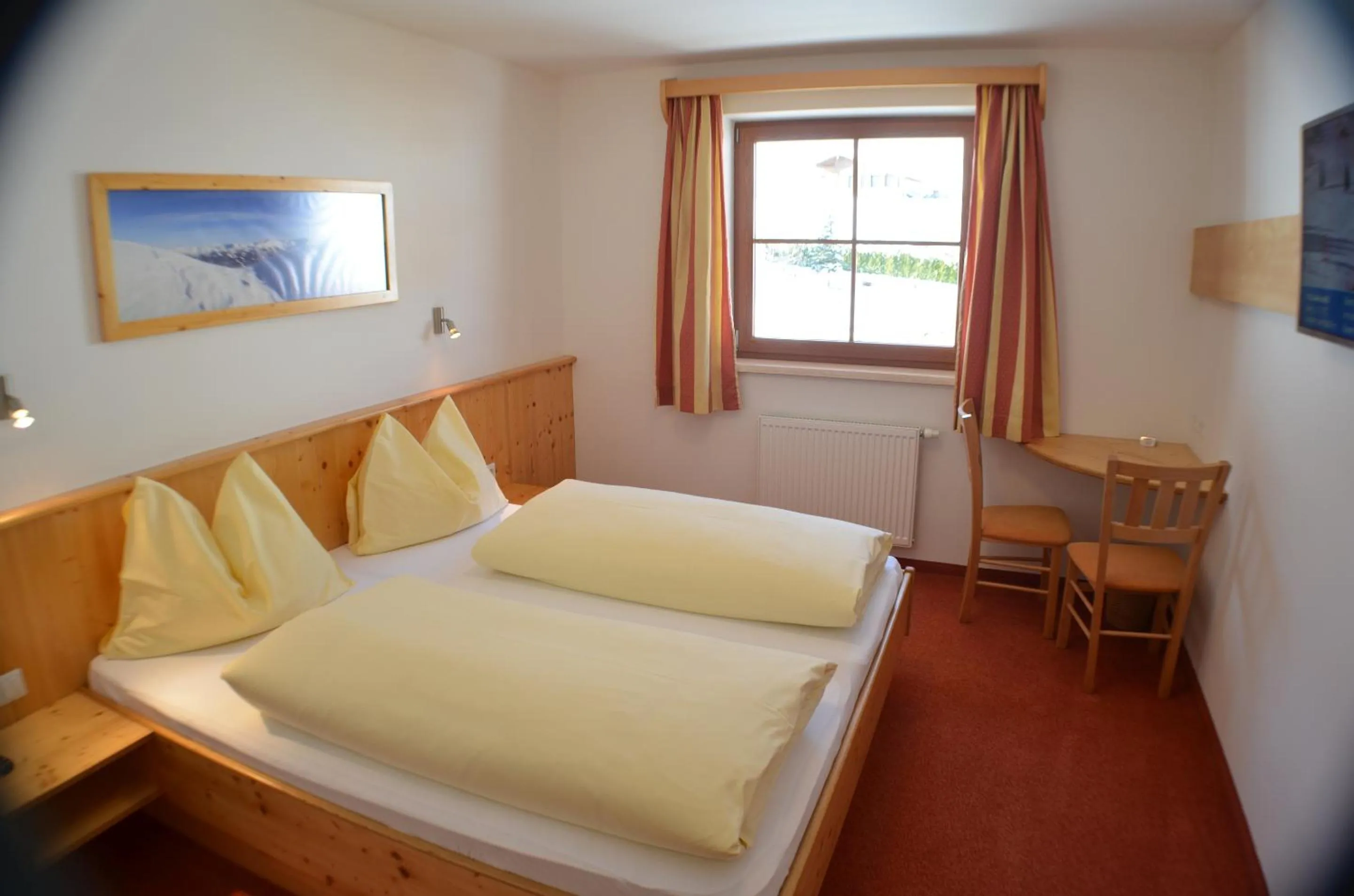 Bedroom, Bed in Hotel Starjet
