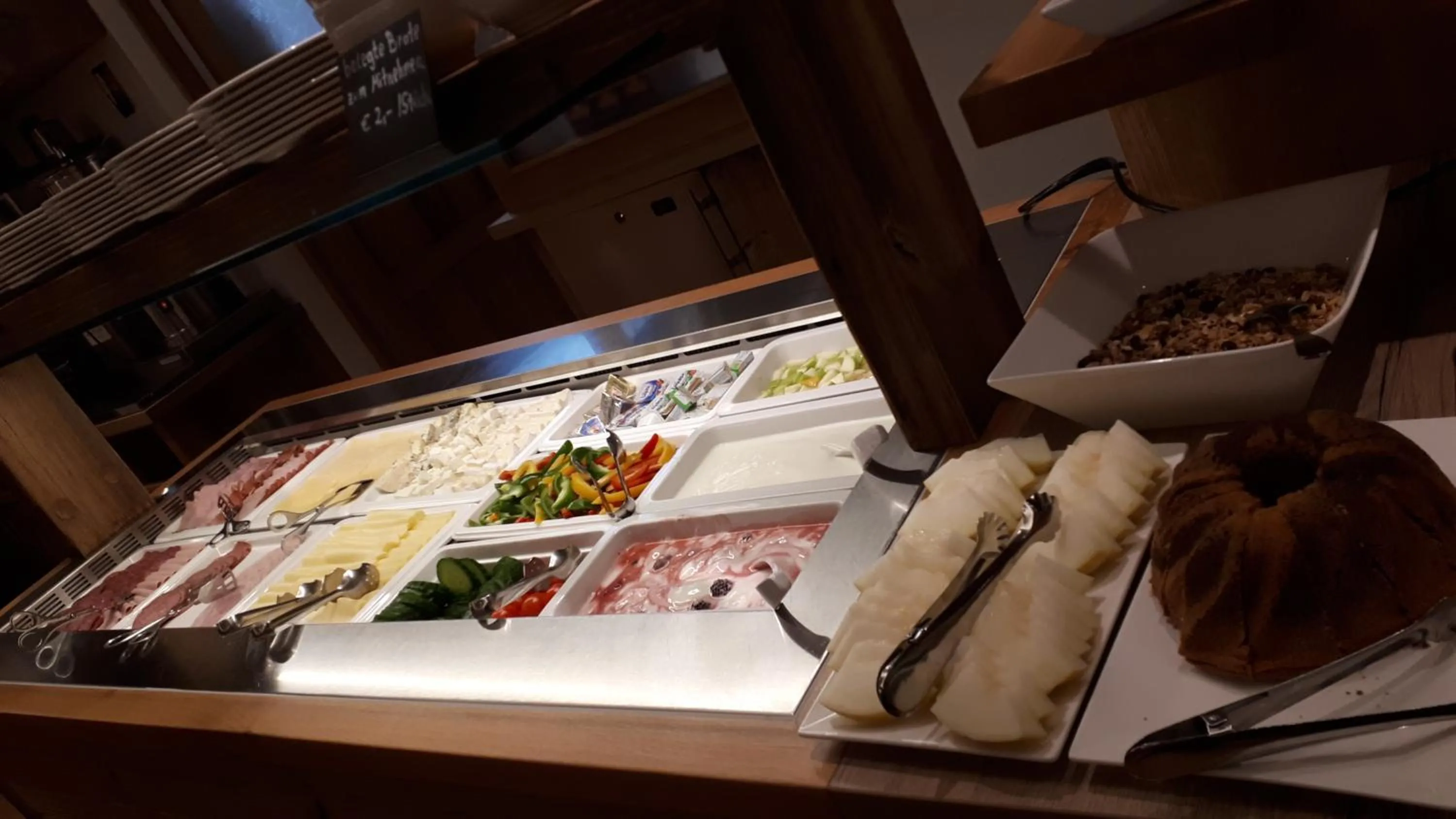 Food and drinks in Hotel Starjet