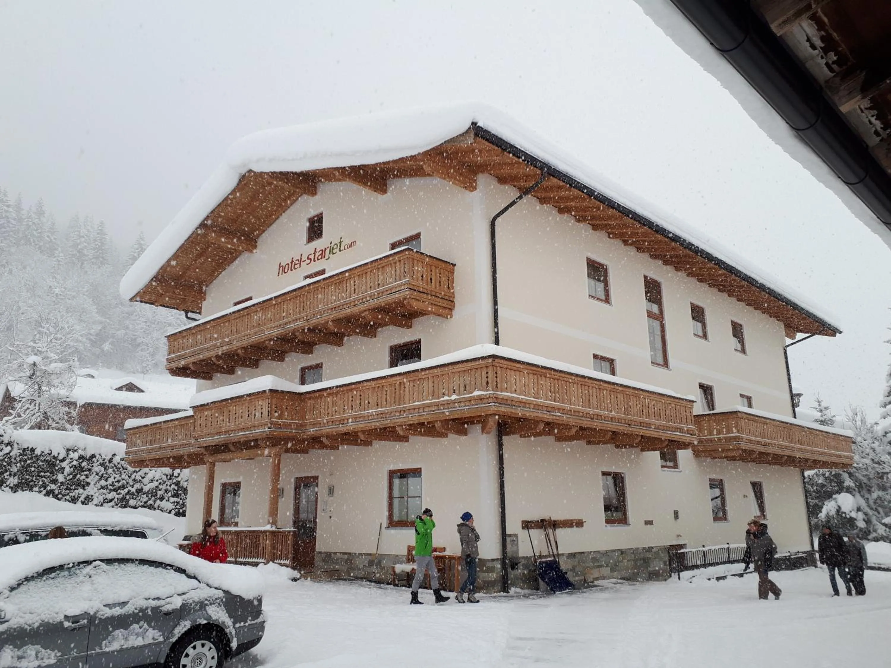 Property building in Hotel Starjet