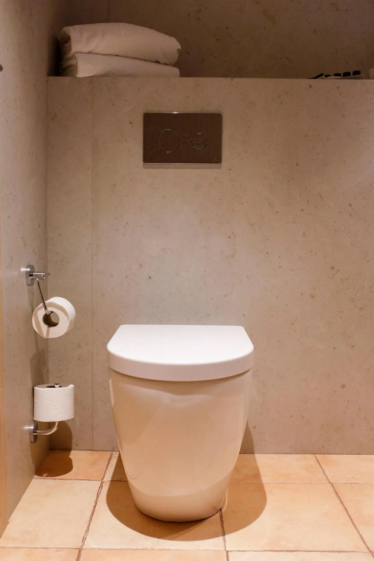 Toilet in Intelier Bonaire