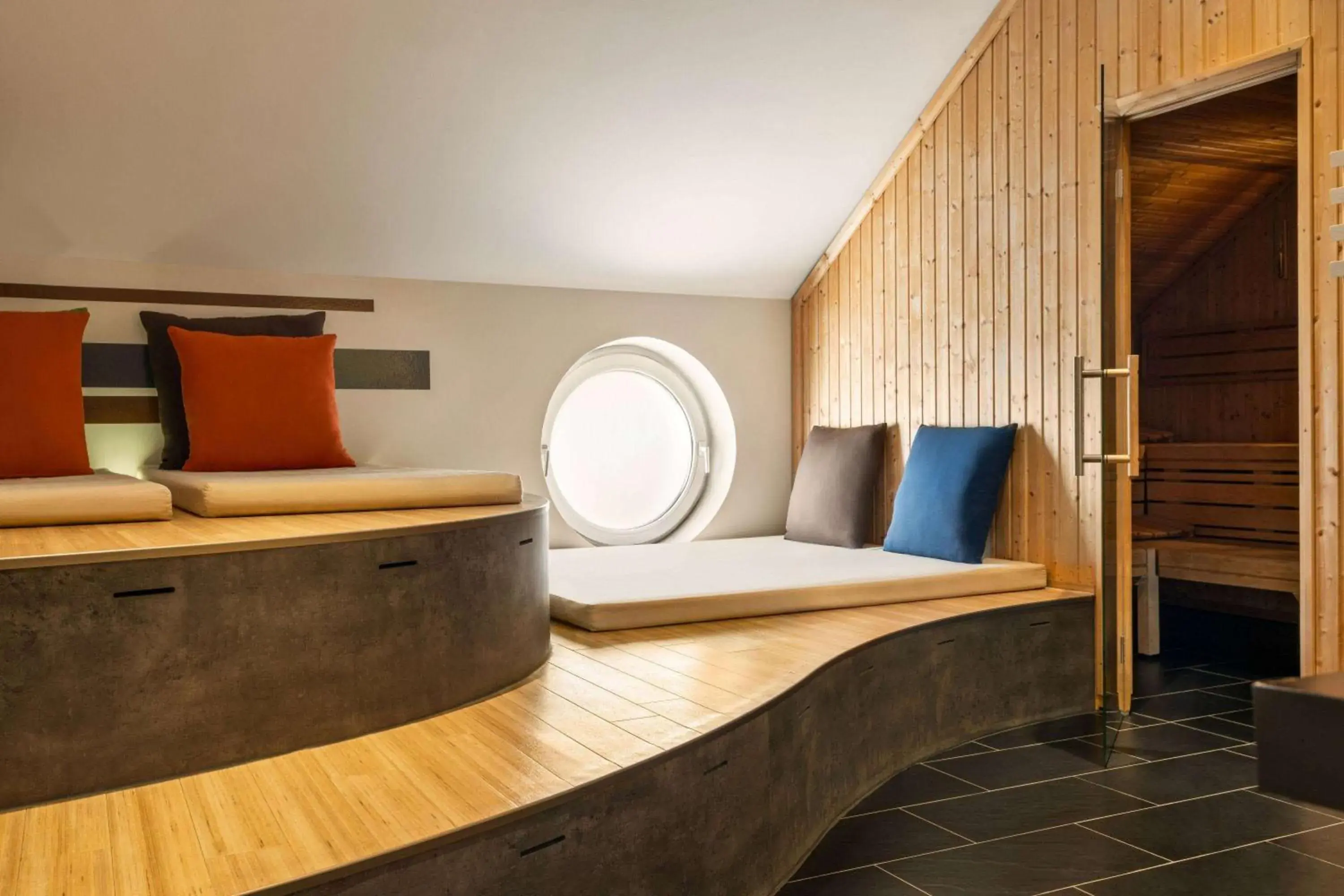 Spa and wellness centre/facilities, Bed in Vienna House Easy by Wyndham München Spa and wellness centre/facilities, Bed in Vienna House Easy by Wyndham München