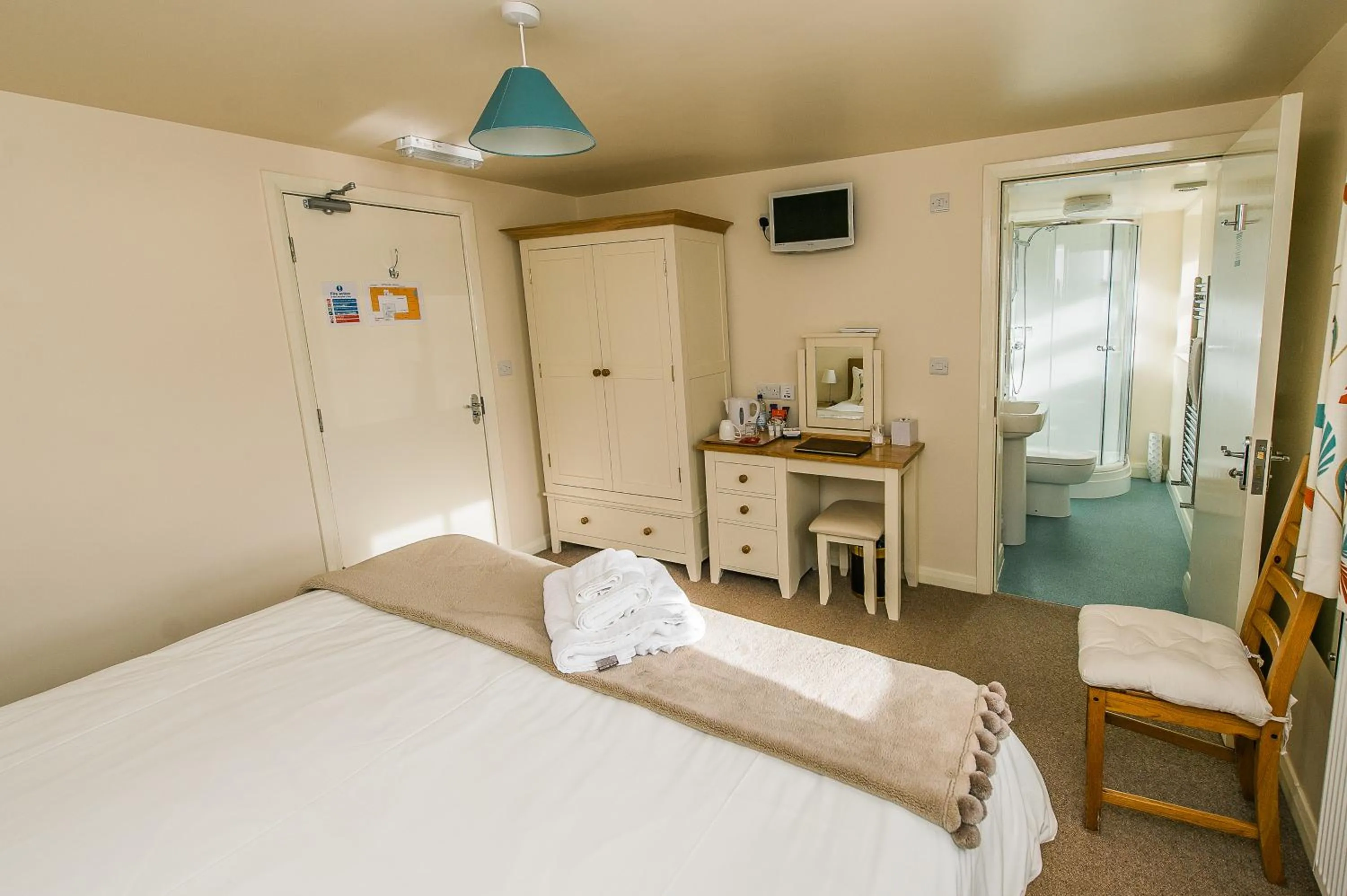 Bed in Wold Escapes, Highfield Farm