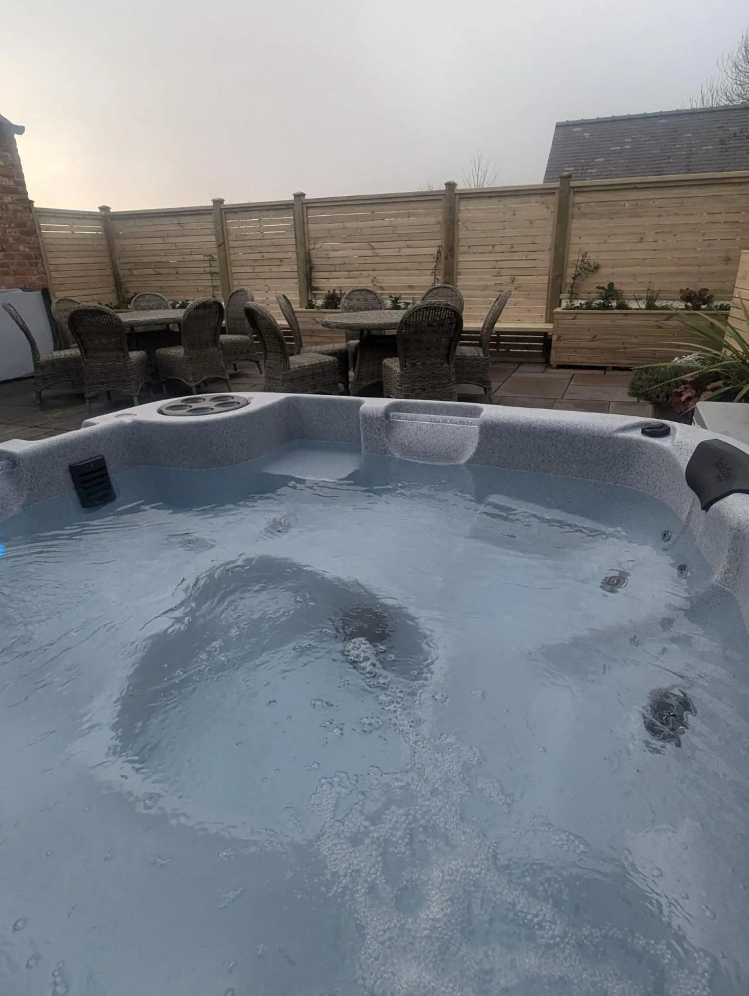 Hot Tub in Wold Escapes, Highfield Farm