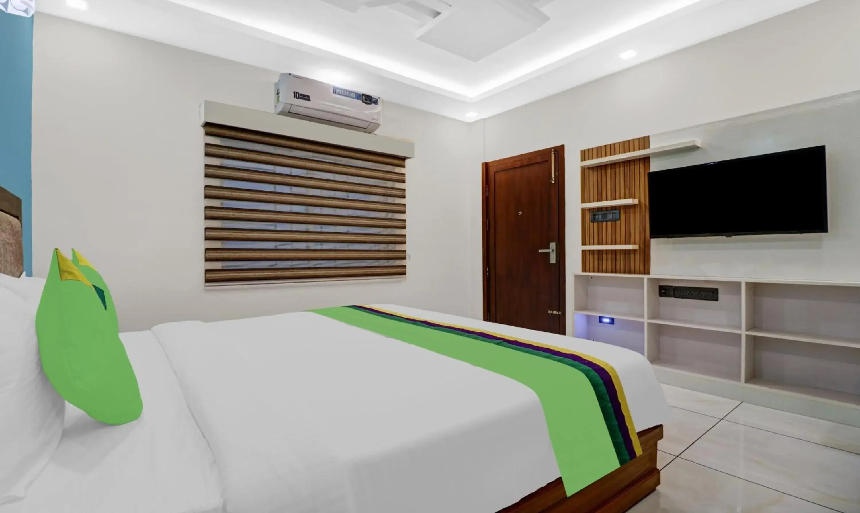 Bedroom, Bed in Treebo Pushpak Service Apartment Bedroom, Bed in Treebo Pushpak Service Apartment