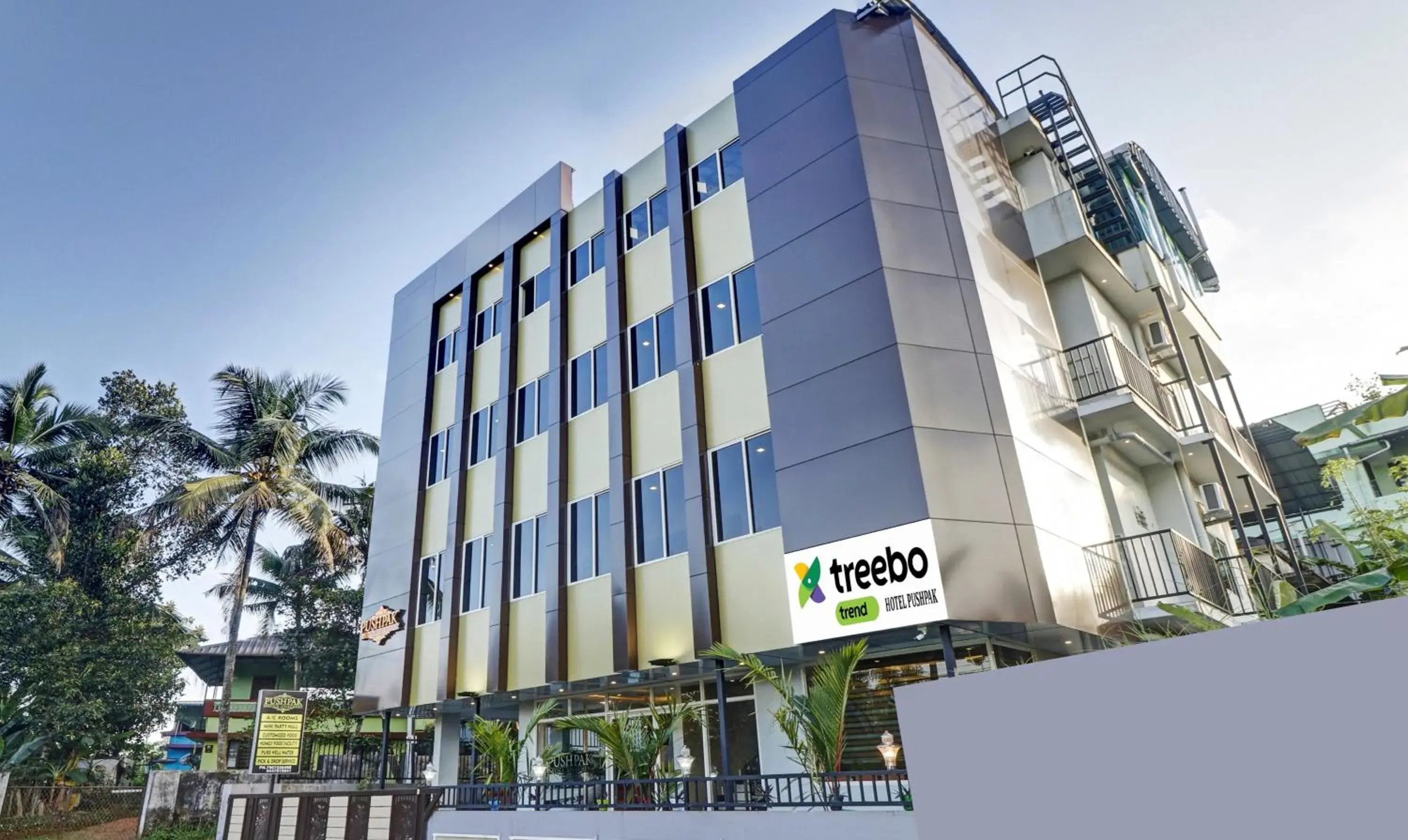 Property building in Treebo Pushpak Service Apartment Property building in Treebo Pushpak Service Apartment