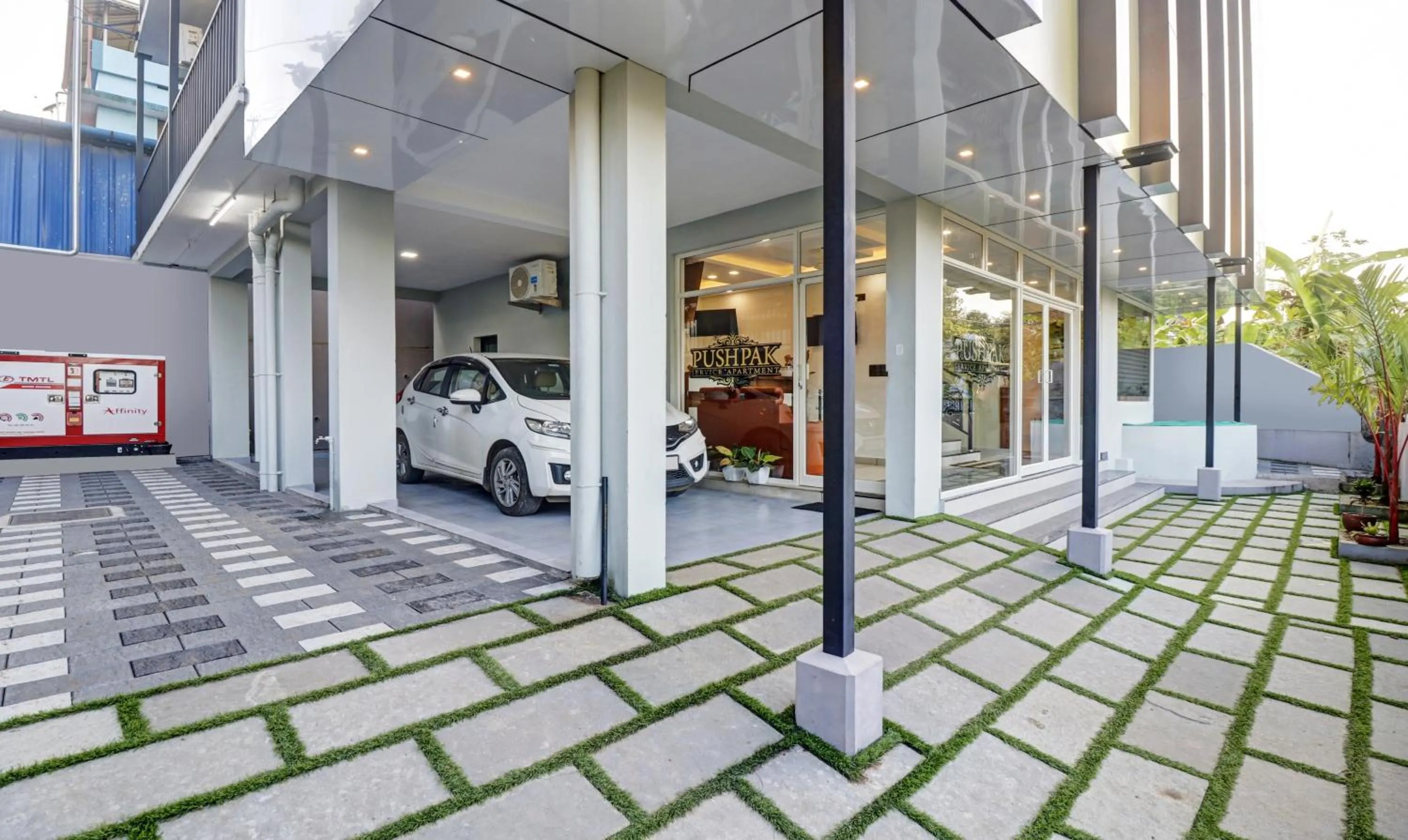 Parking in Treebo Pushpak 500 mtrs from Chottanikkara temple