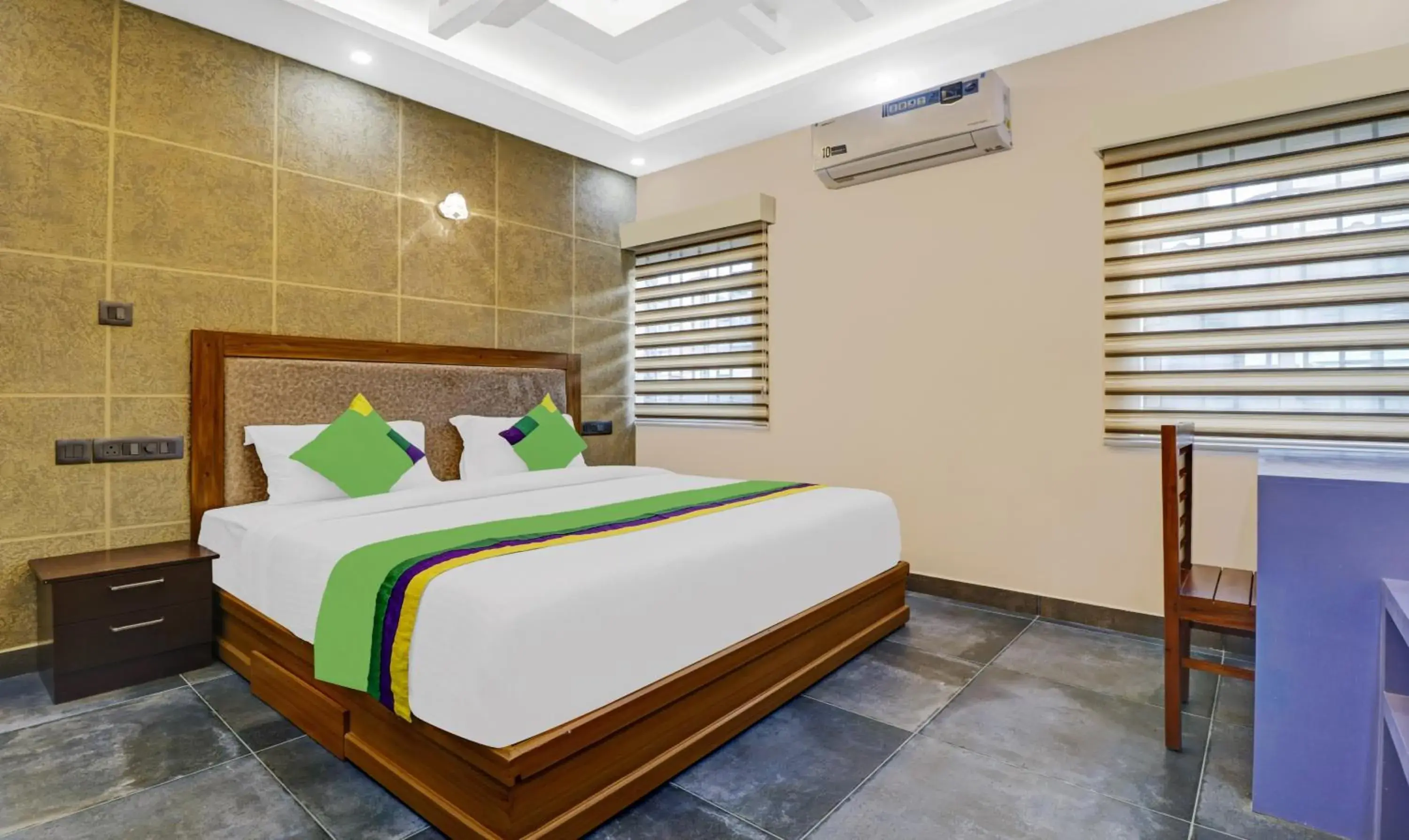 Bedroom, Bed in Treebo Pushpak Service Apartment Bedroom, Bed in Treebo Pushpak Service Apartment