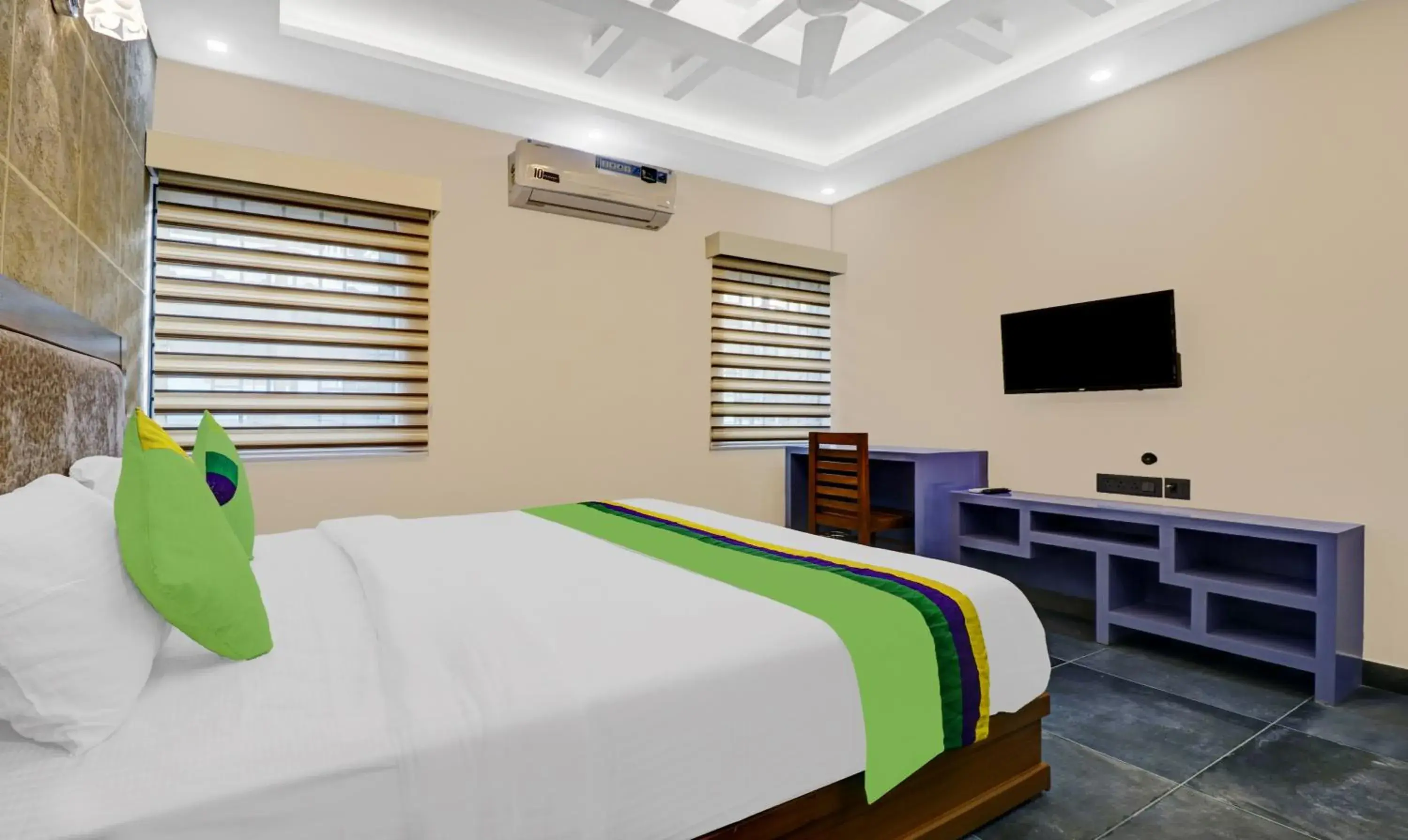 Bedroom, Bed in Treebo Pushpak Service Apartment Bedroom, Bed in Treebo Pushpak Service Apartment