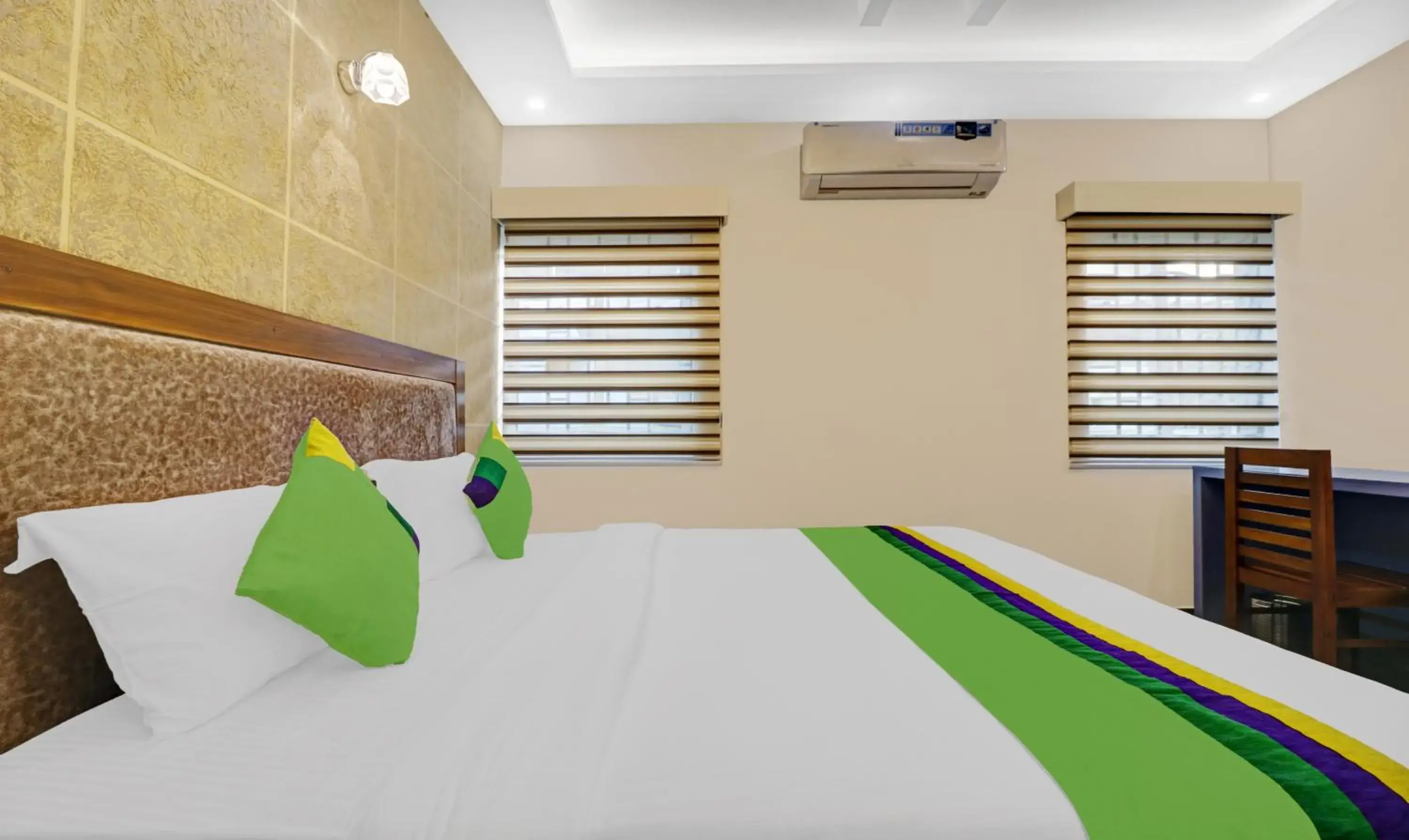 Bedroom, Bed in Treebo Pushpak Service Apartment Bedroom, Bed in Treebo Pushpak Service Apartment