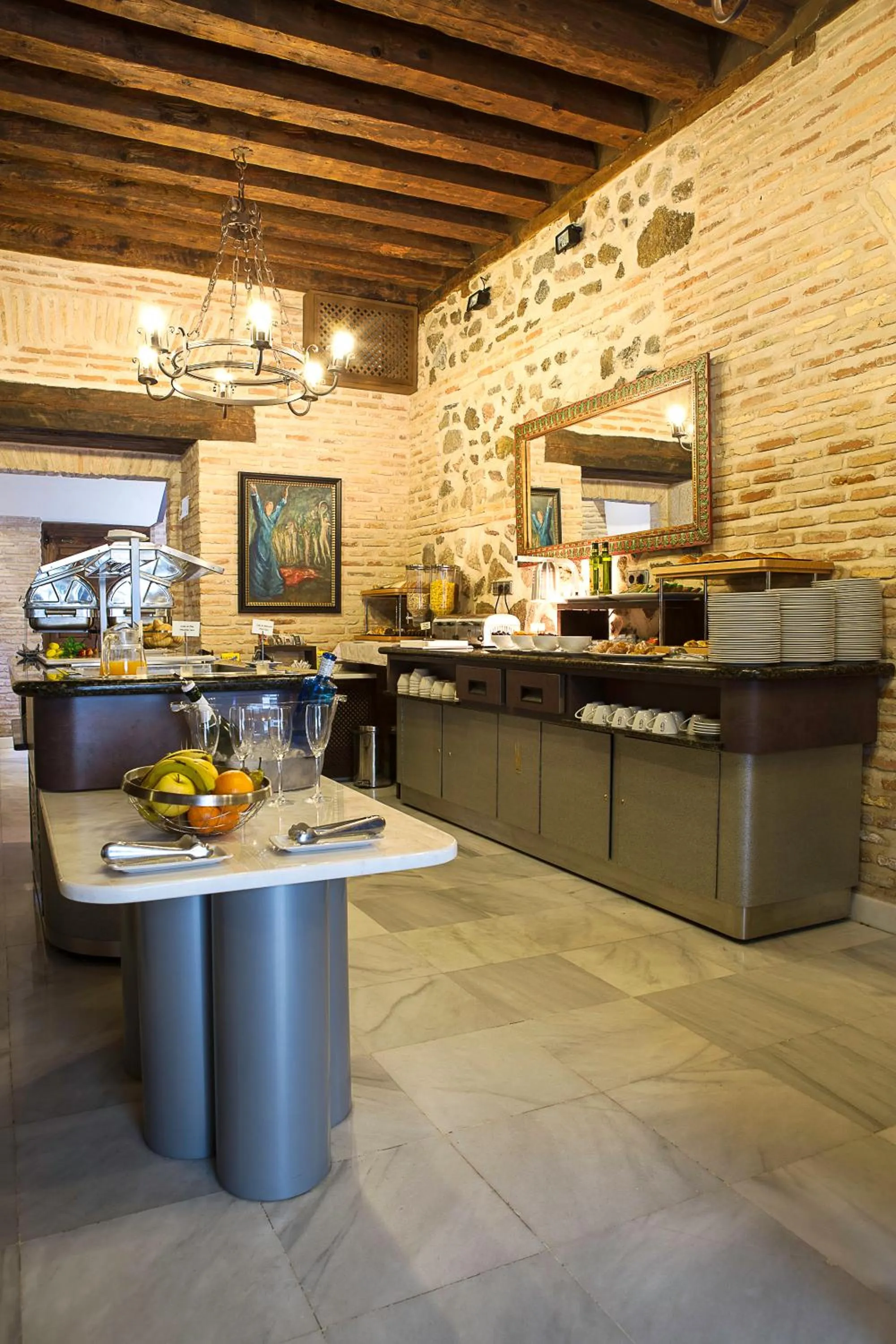 Buffet breakfast in Pintor El Greco