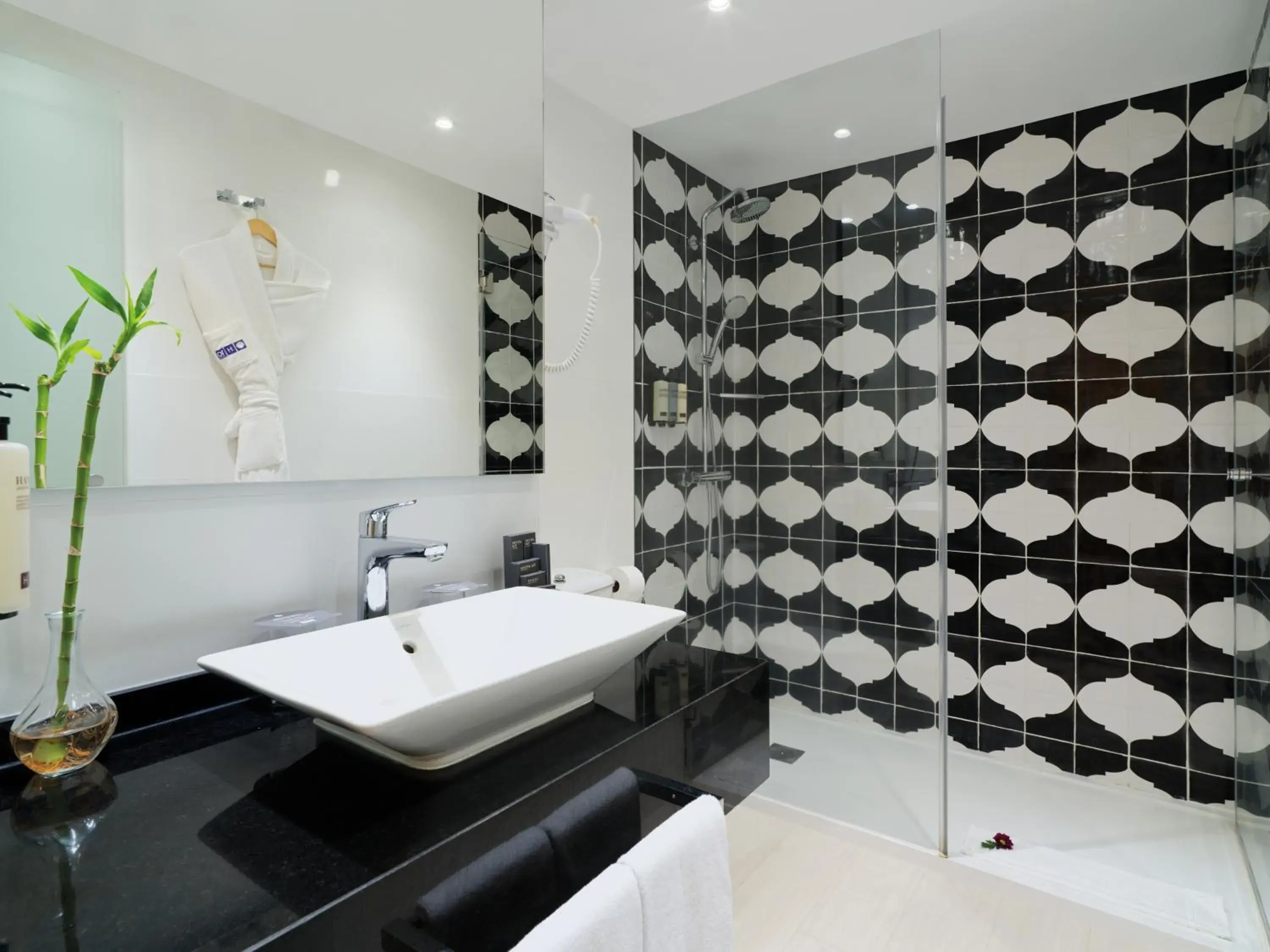 Bathroom in H10 Gran Tinerfe - Adults Only Bathroom in H10 Gran Tinerfe - Adults Only