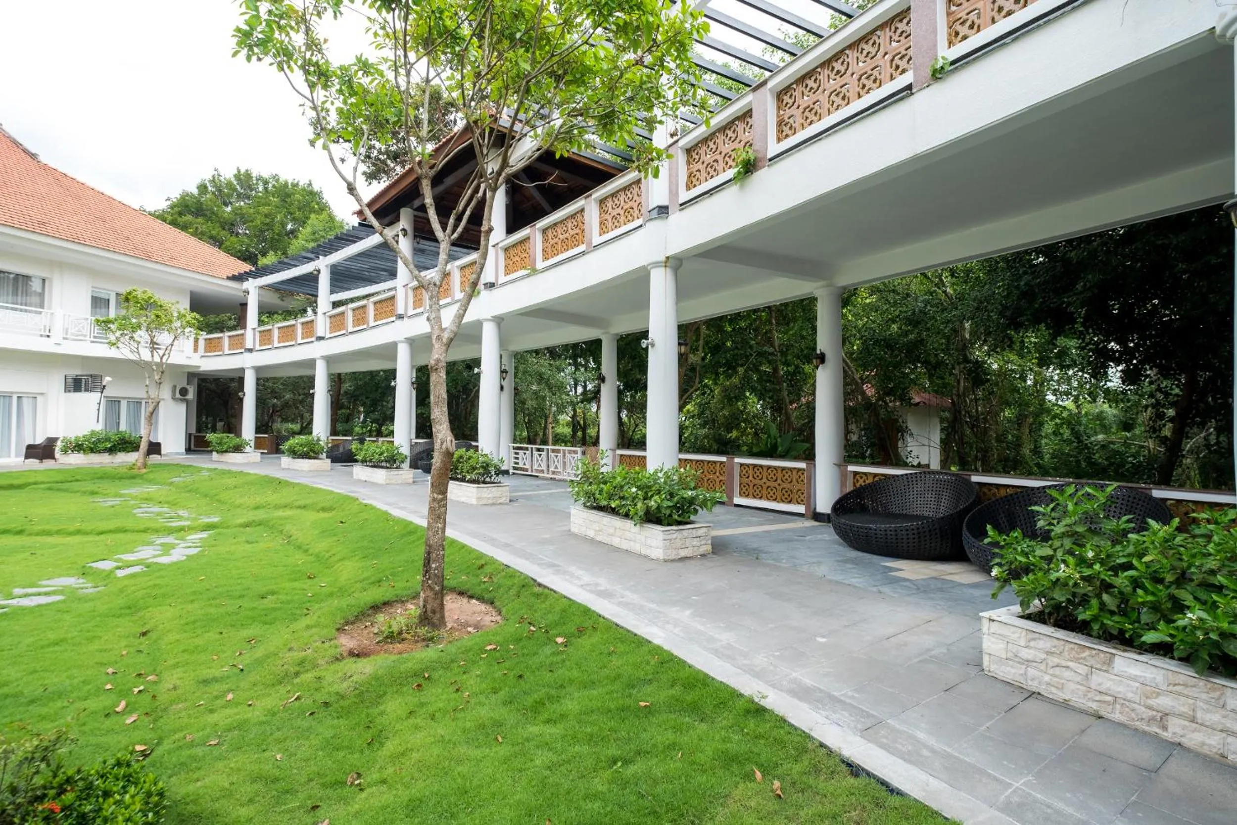 Garden view in Minera Hot Springs Binh Chau