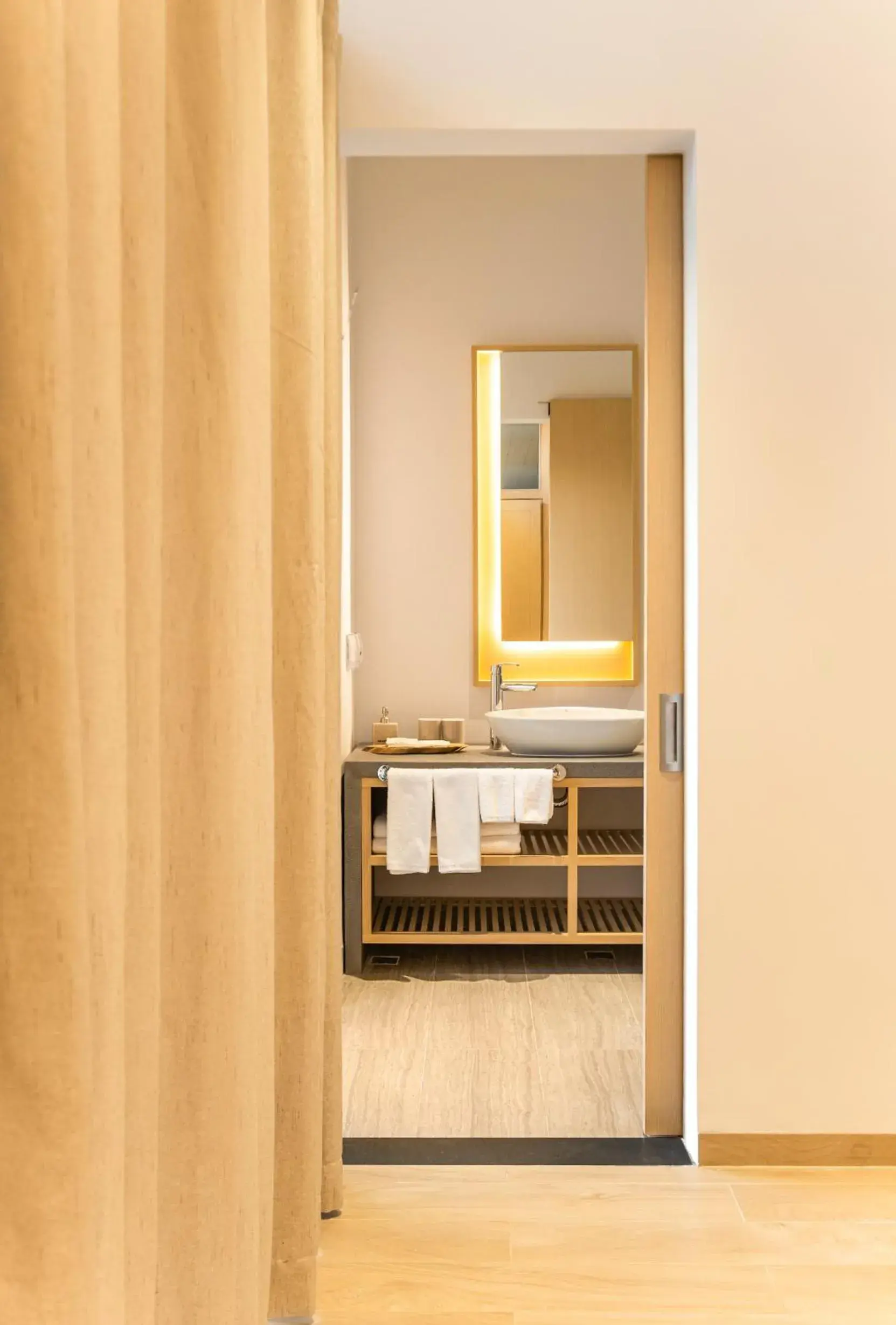 Toilet, Bed in Minera Hot Springs Binh Chau Toilet, Bed in Minera Hot Springs Binh Chau