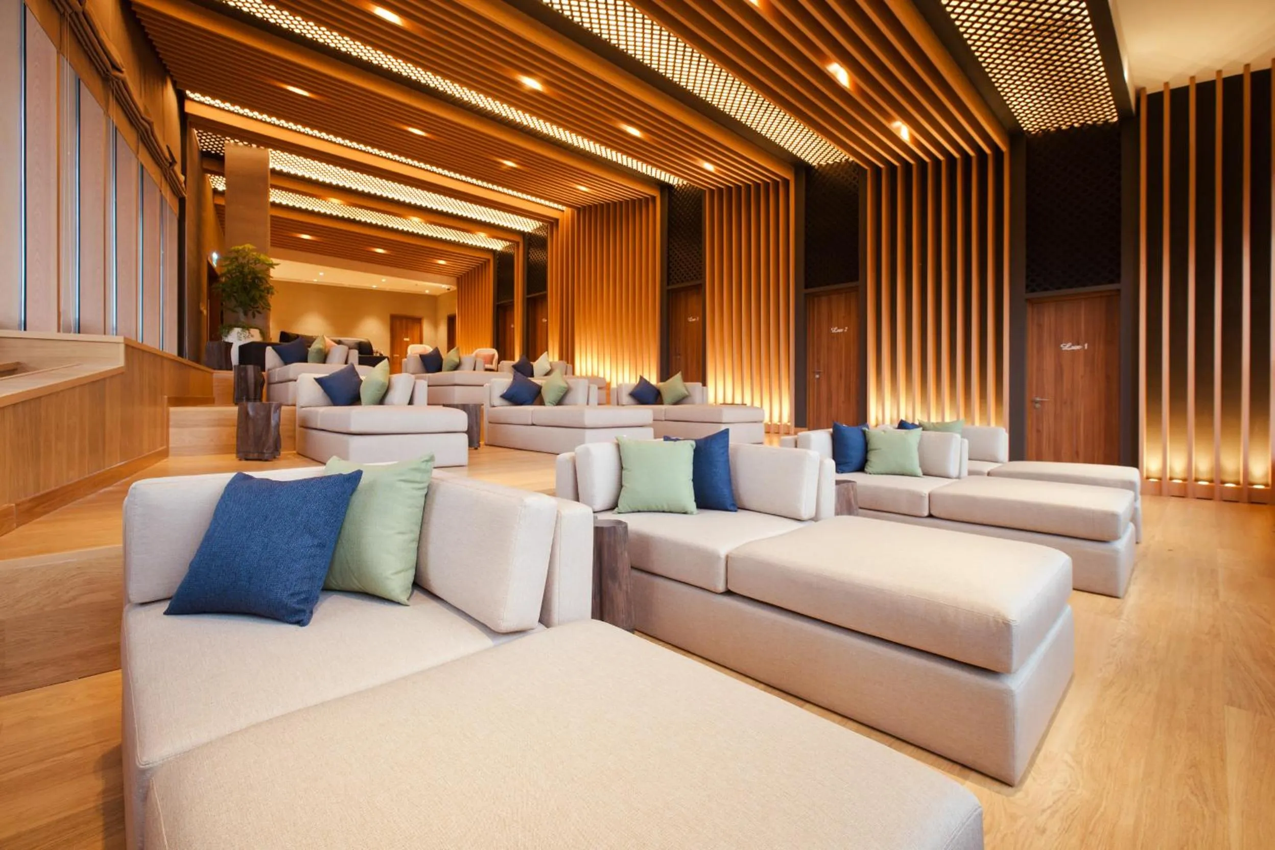 Lounge or bar in Minera Hot Springs Binh Chau