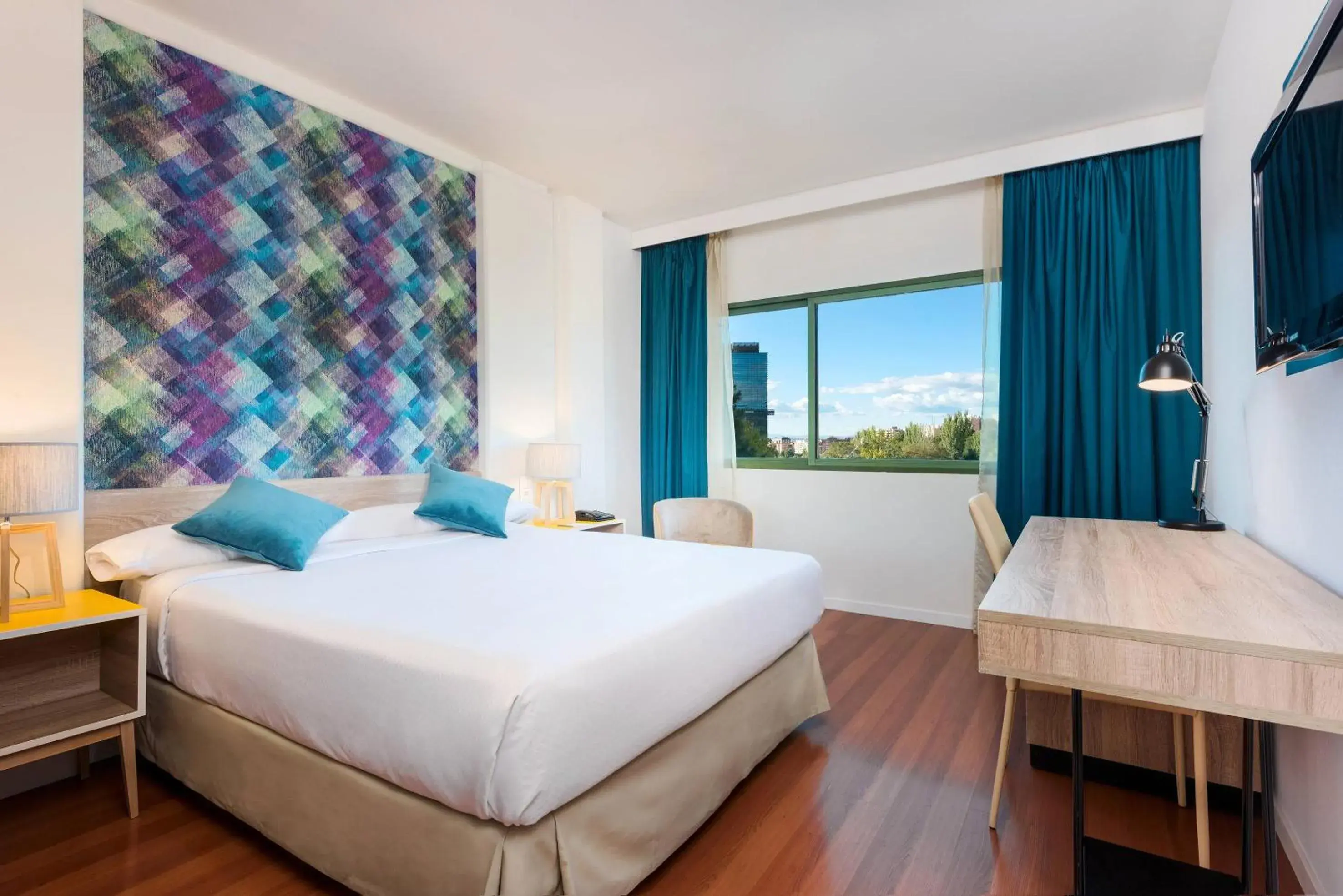 Bed in Hotel Guadalajara & Conference Center Affiliated by Meliá Bed in Hotel Guadalajara & Conference Center Affiliated by Meliá