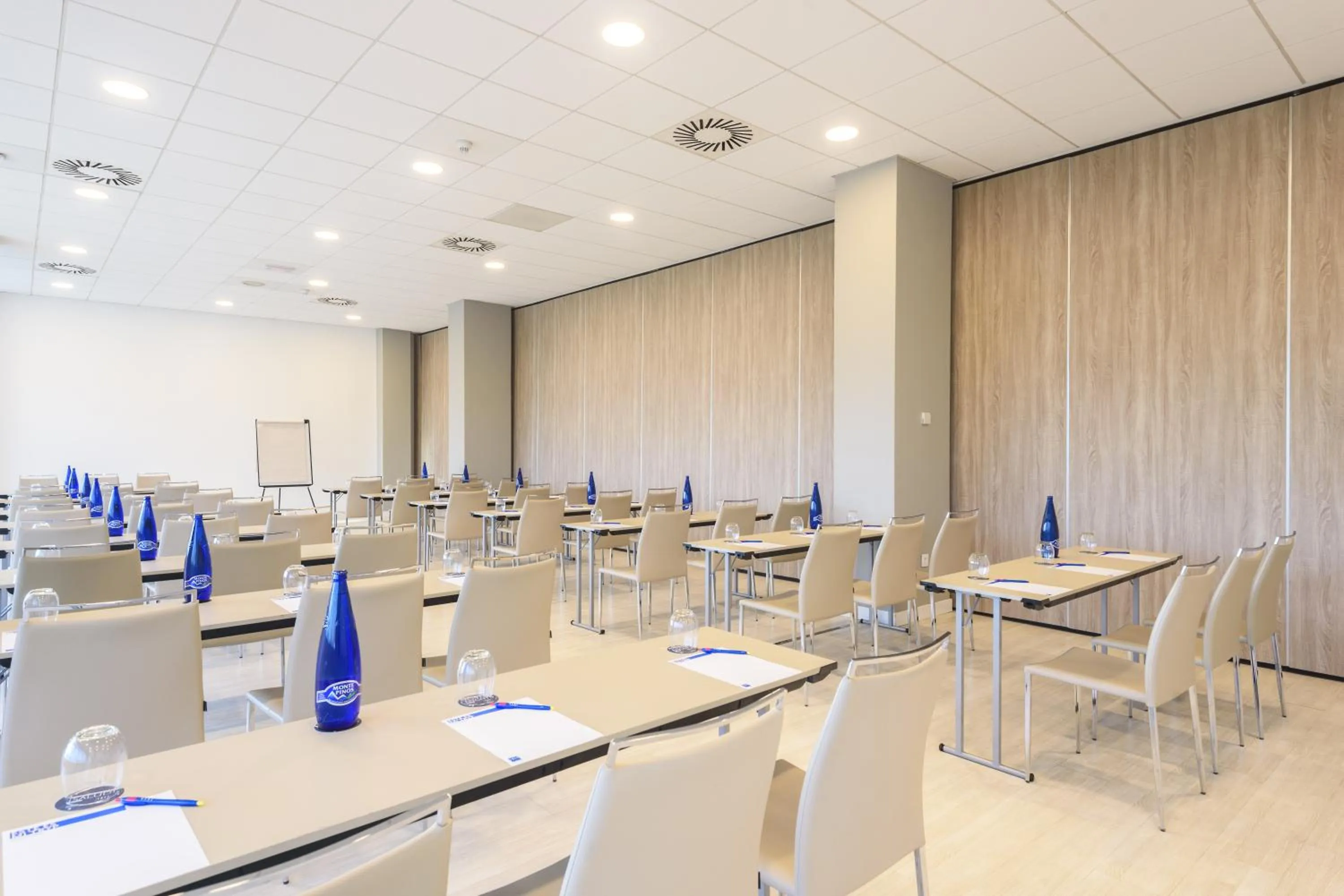 Meeting/conference room in Hotel Guadalajara & Conference Center Affiliated by Meliá