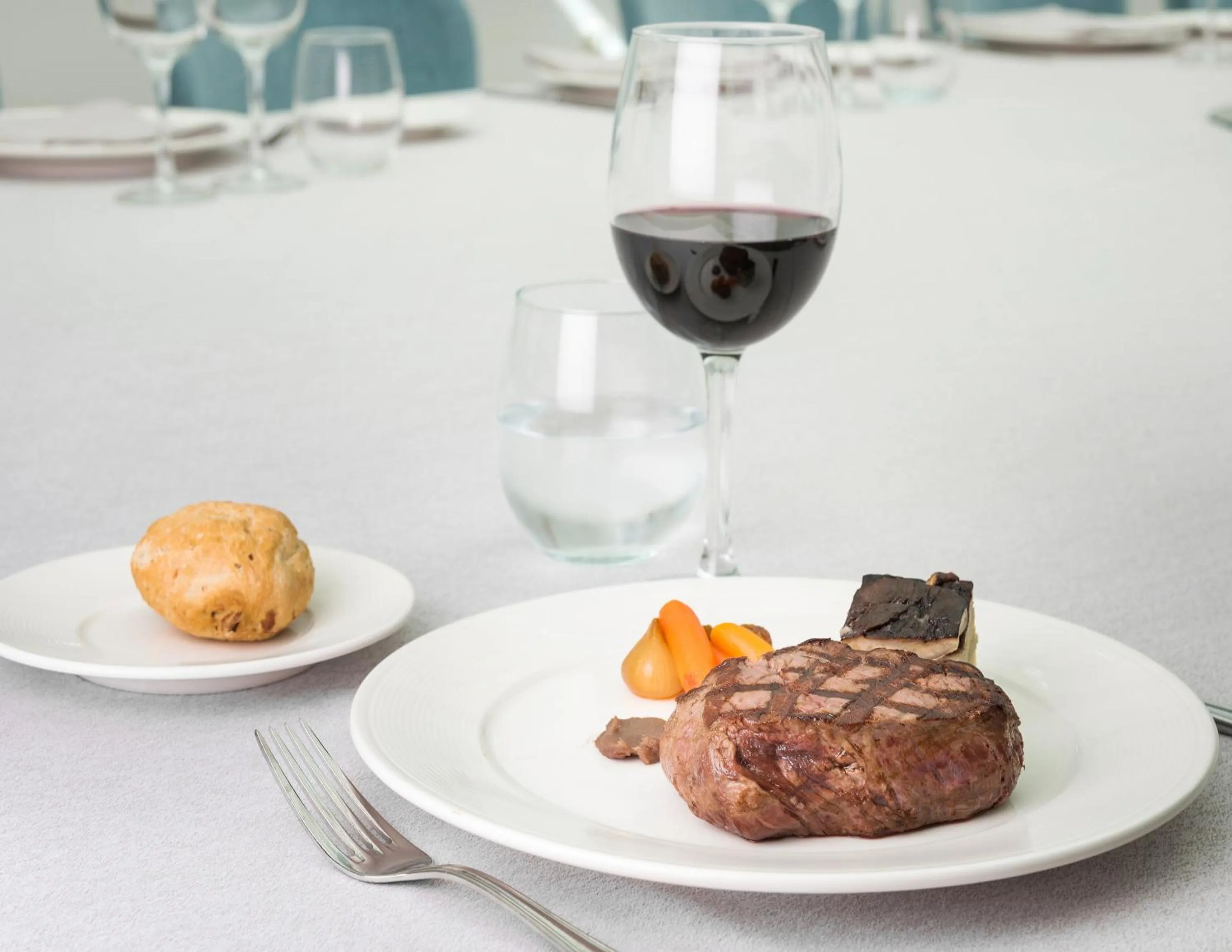 Food and drinks in Hotel Guadalajara & Conference Center Affiliated by Meliá