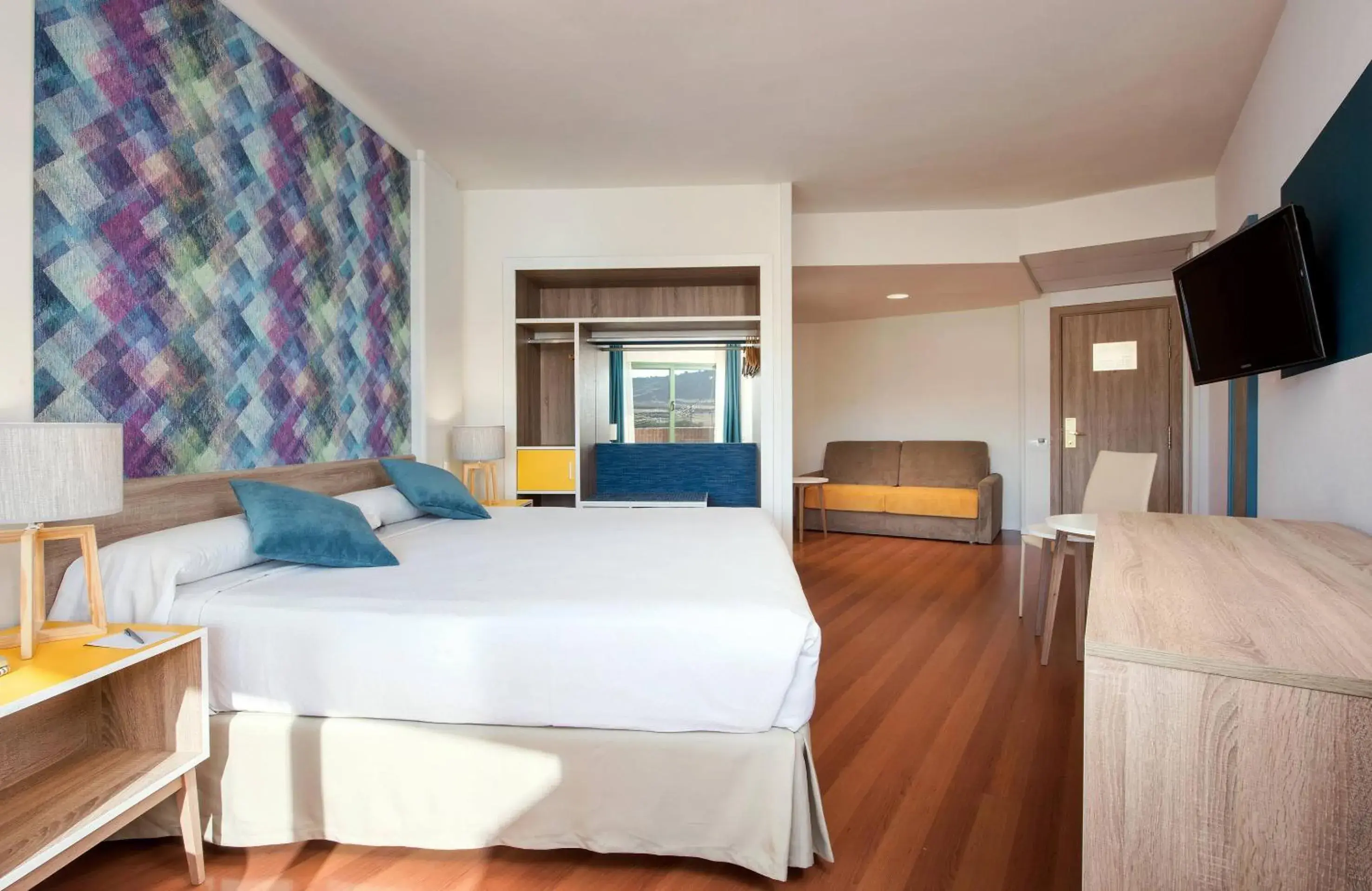 Bed in Hotel Guadalajara & Conference Center Affiliated by Meliá Bed in Hotel Guadalajara & Conference Center Affiliated by Meliá